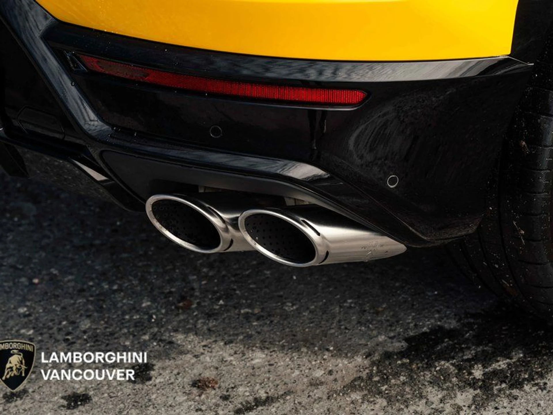 mph011_2506319823_38887415_09377_2026_lamborghini_urus_012_7f129de0dd