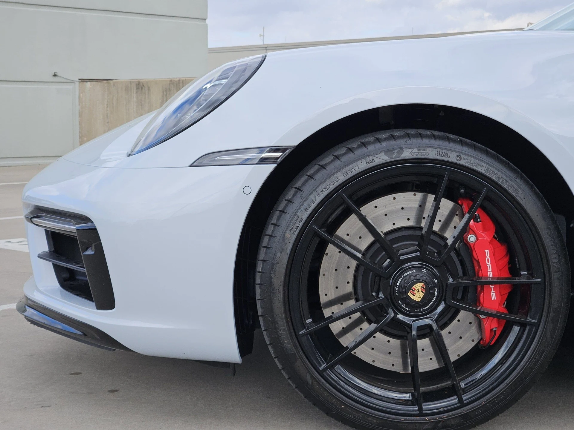 mph011_2514514787_2cae8e12544219b5c8c5a8ccd7523ae6x_039403b394