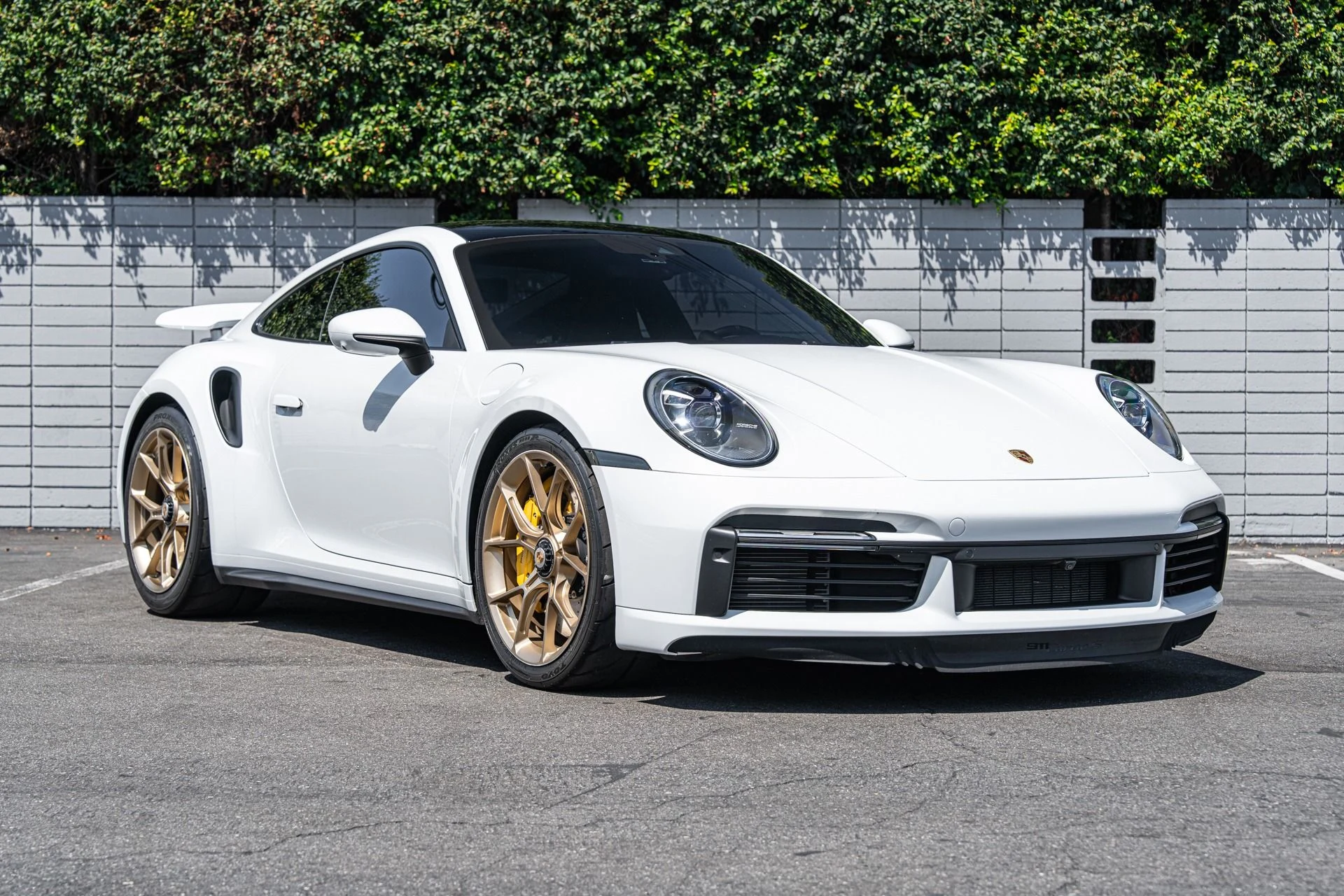 mph011_2514854058_Used_2022_Porsche_911_Turbo_S_1755025960_6fb641bc78