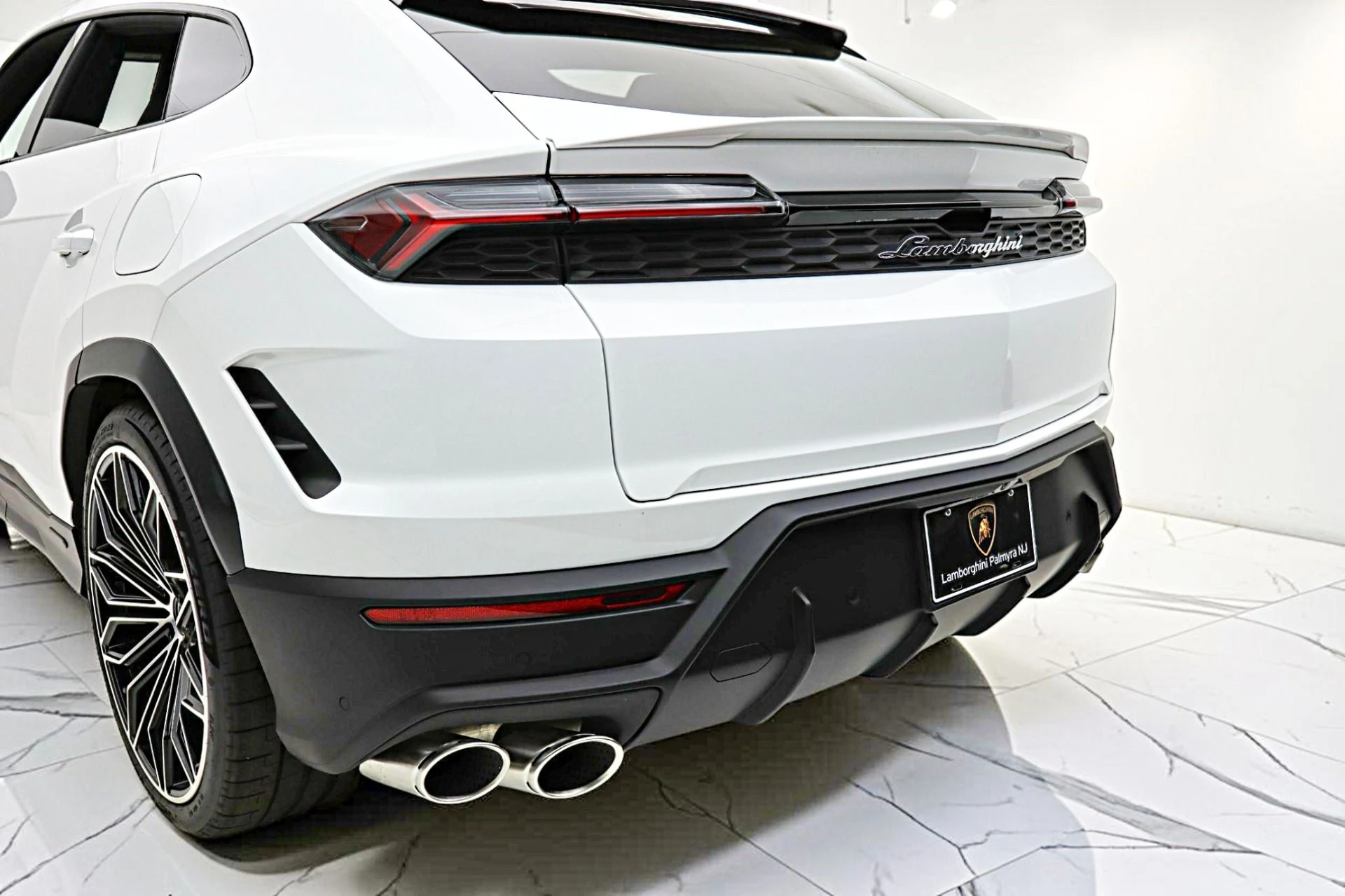 mph011_2517093113_New_2026_Lamborghini_Urus_SE_de70afa379