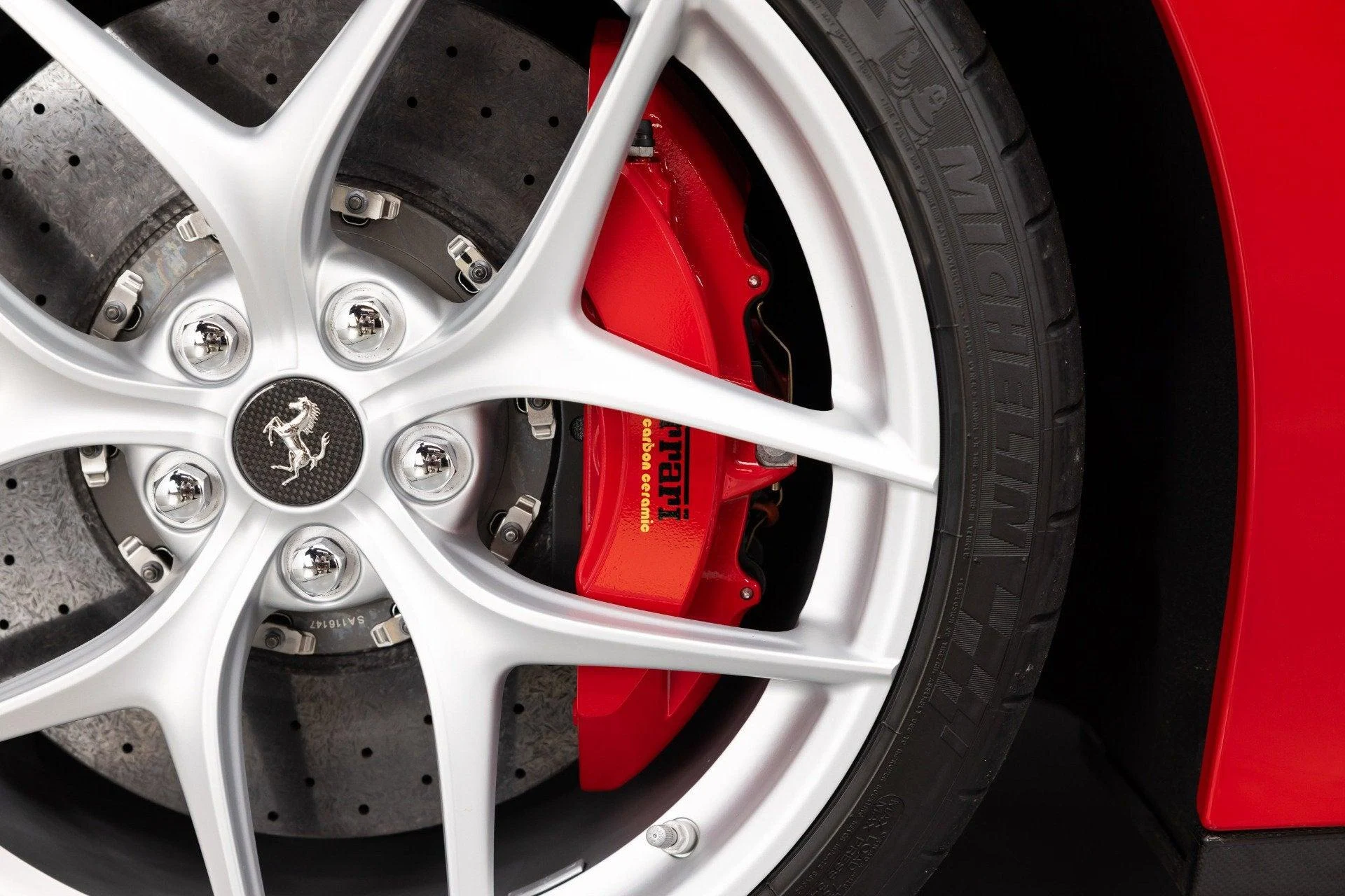 mph011_251868370_Used_2017_Ferrari_F12berlinetta_1787147091_00888b98ac