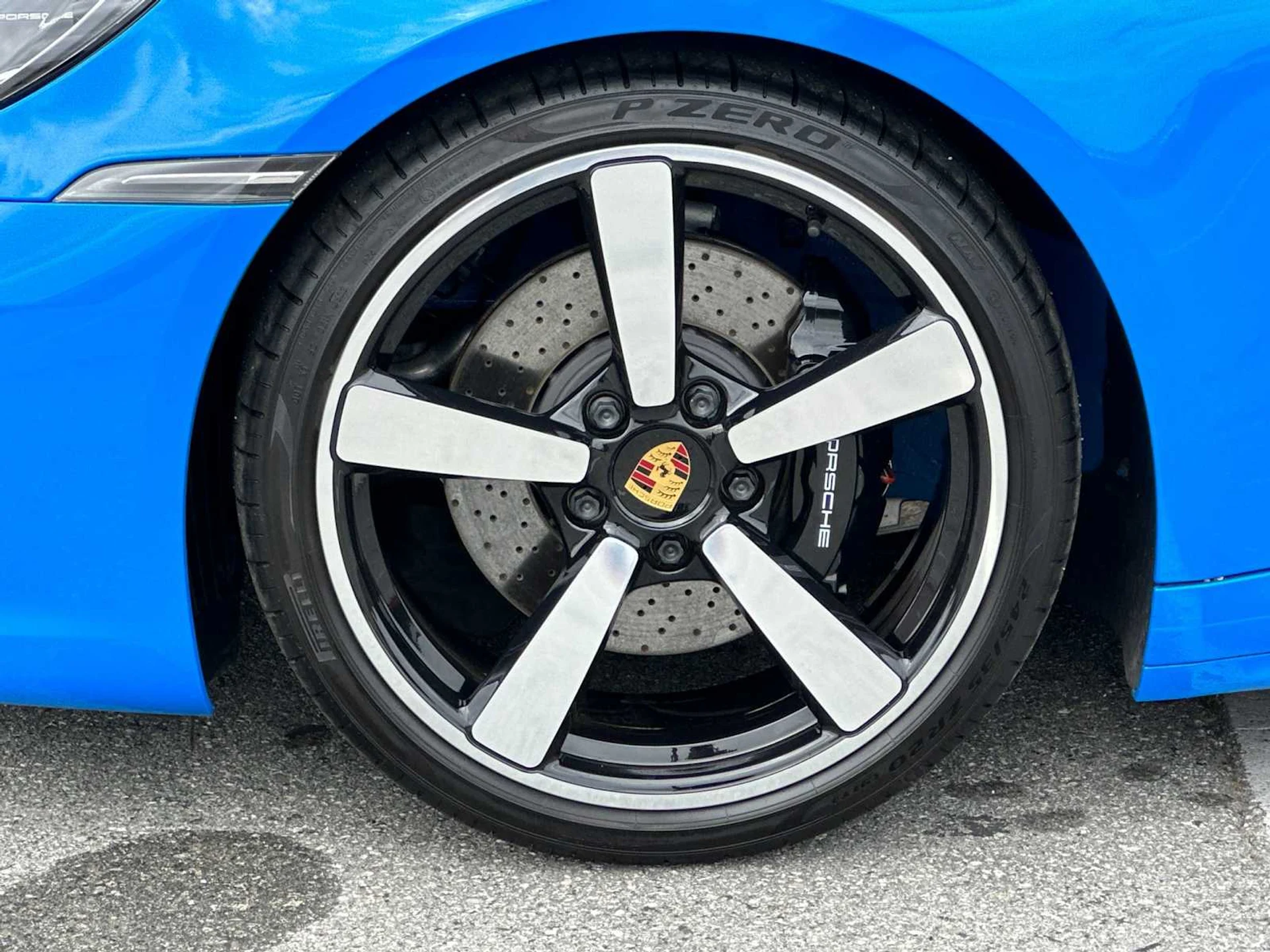 mph011_2519470079_a79e2f97765b7292eb63132dcdec43c1x_6e787c5b16