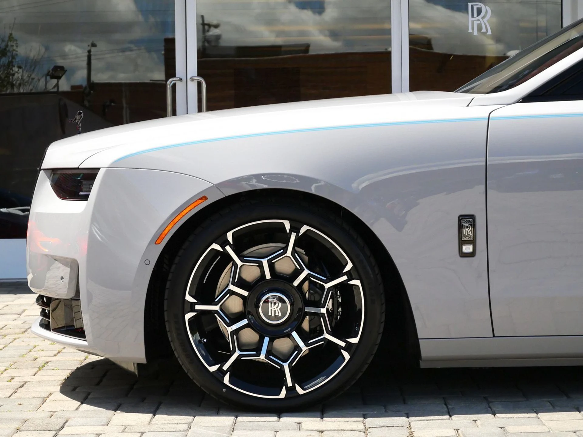 mph011_2519881390_ae7ec8e9e0abe0d80351a3646250ebb1x_e1fb8a99bf