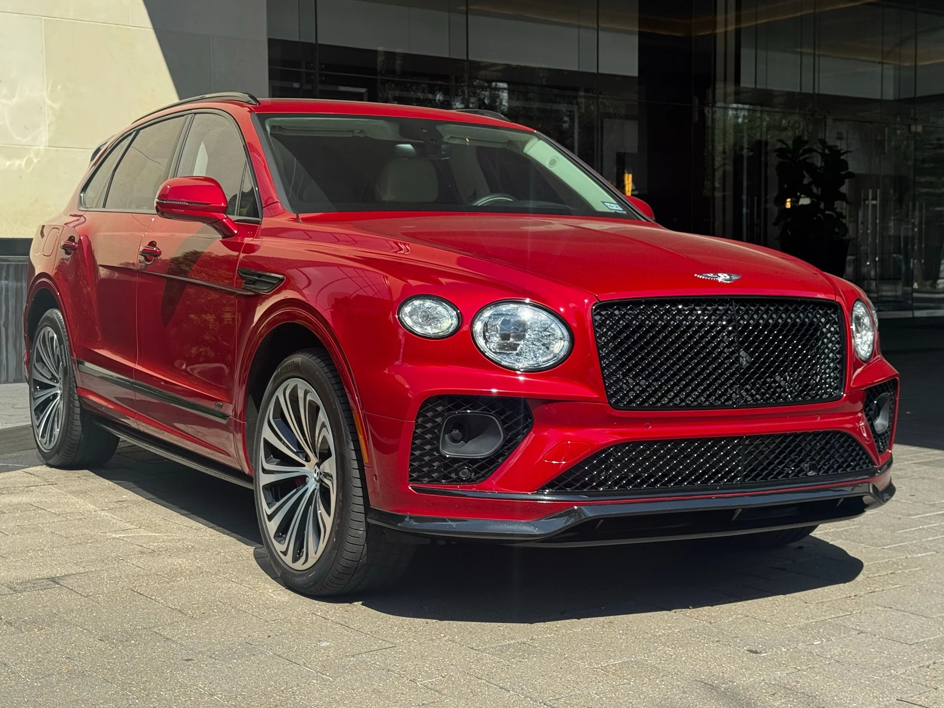 mph011_2534381784_image_12_937761634a