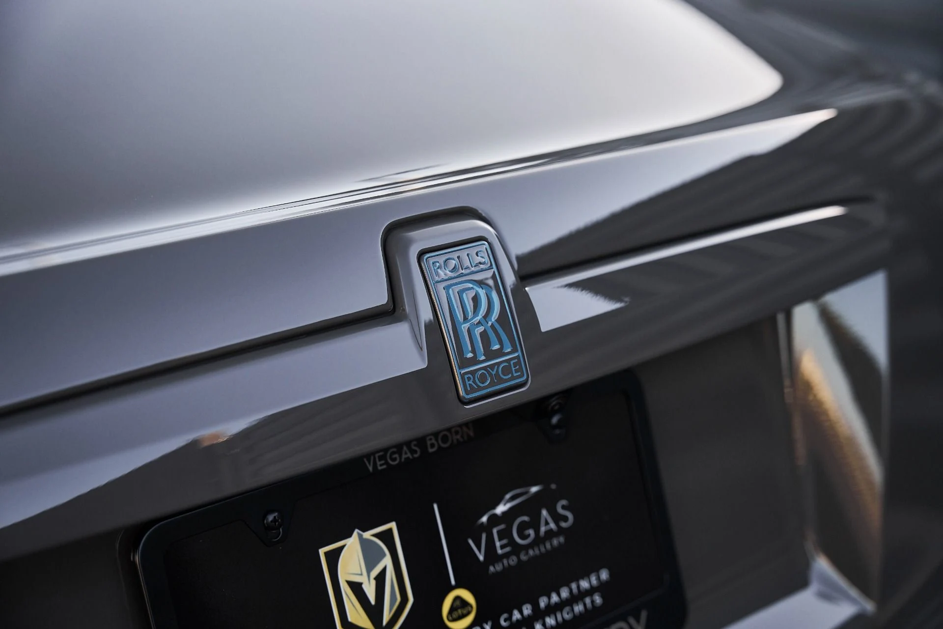 mph011_2539020808_Used_2025_Rolls_Royce_Ghost_Base_1770087406_1039630930