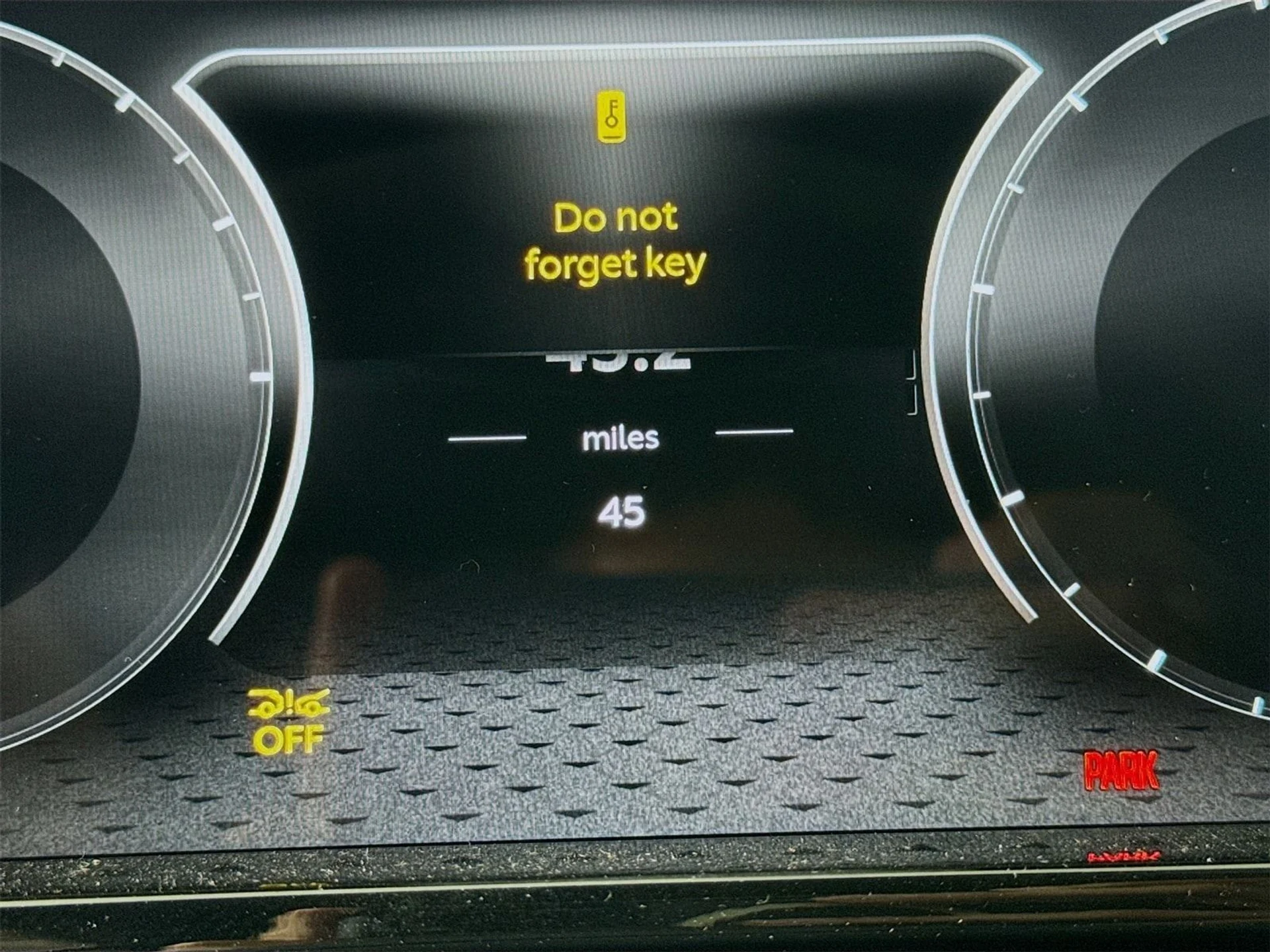 mph011_2540601399_bd01ebc68f72987e55db0df848c0e932x_d4c40c5ead