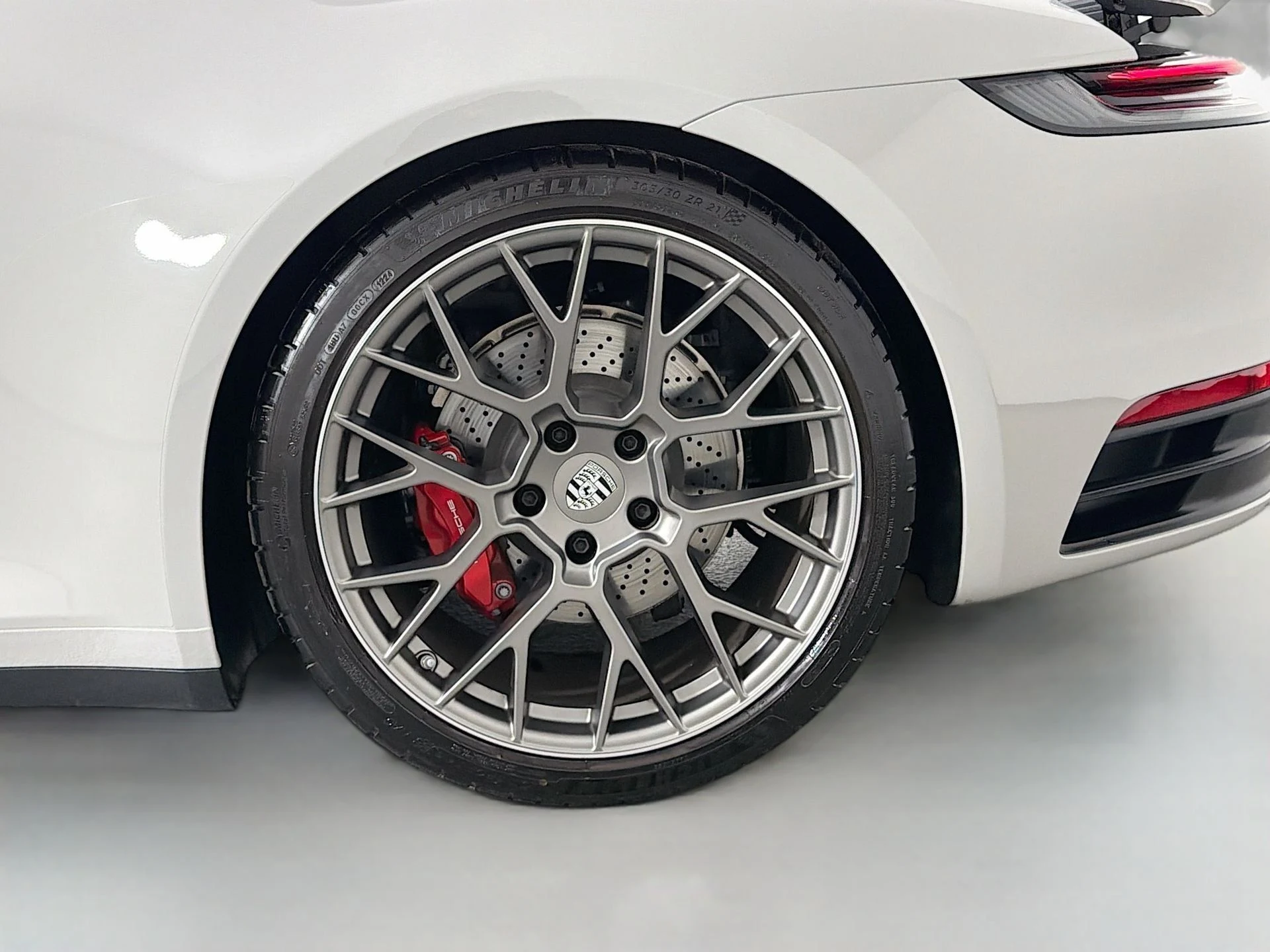 mph011_2541727188_8393a7af962d91d903bb5fd64d53ab05_61cb30c8cd