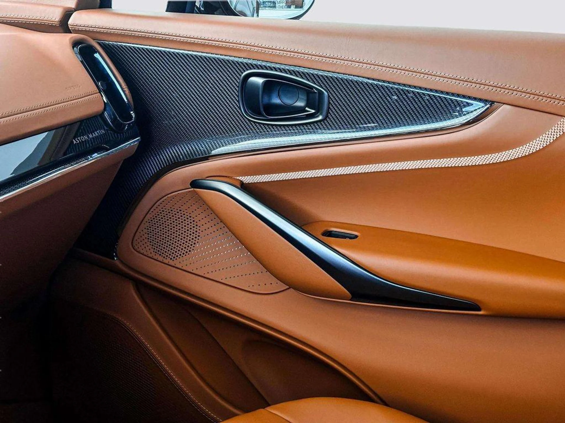 mph011_2546822545_W0t_FLC_Vp_MWR_3ylws_Kte_Ovb_HW_4_Pw_24f01ef3a2