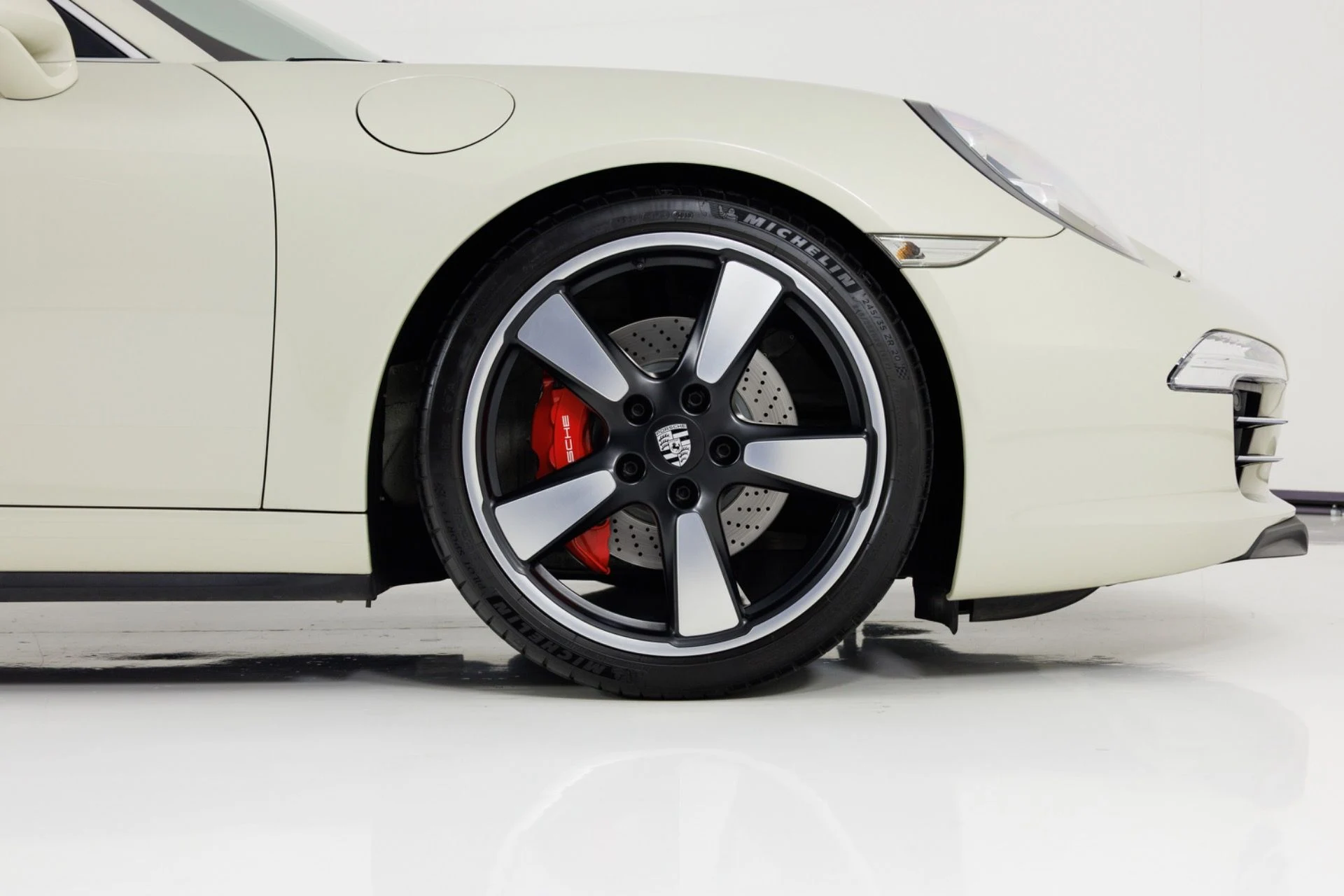 mph011_2548556162_Used_2014_Porsche_911_Carrera_S_1781907468_436aed296d
