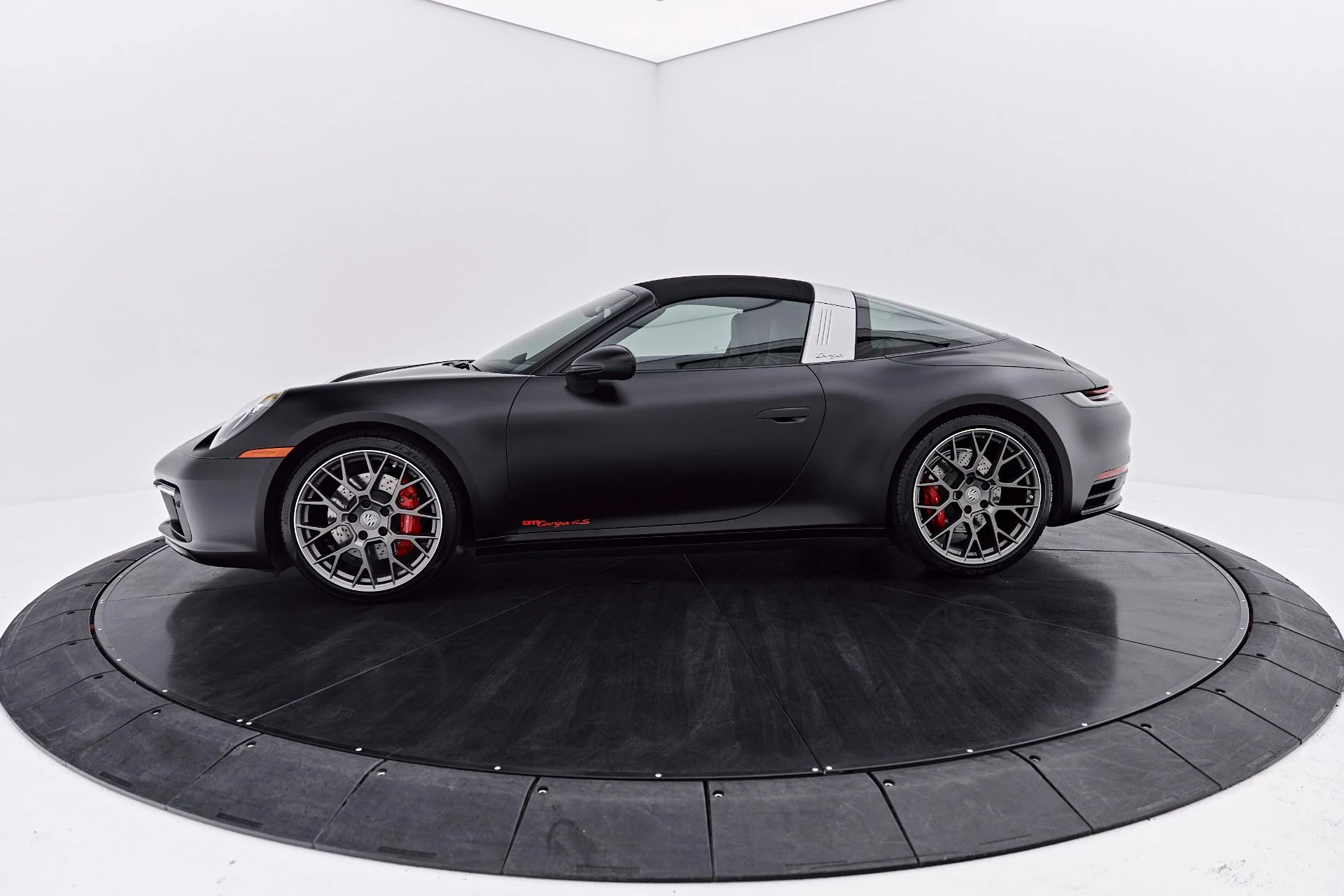 mph011_2550019491_Used_2021_Porsche_911_Targa_4_S_1786671957_e7599dc775