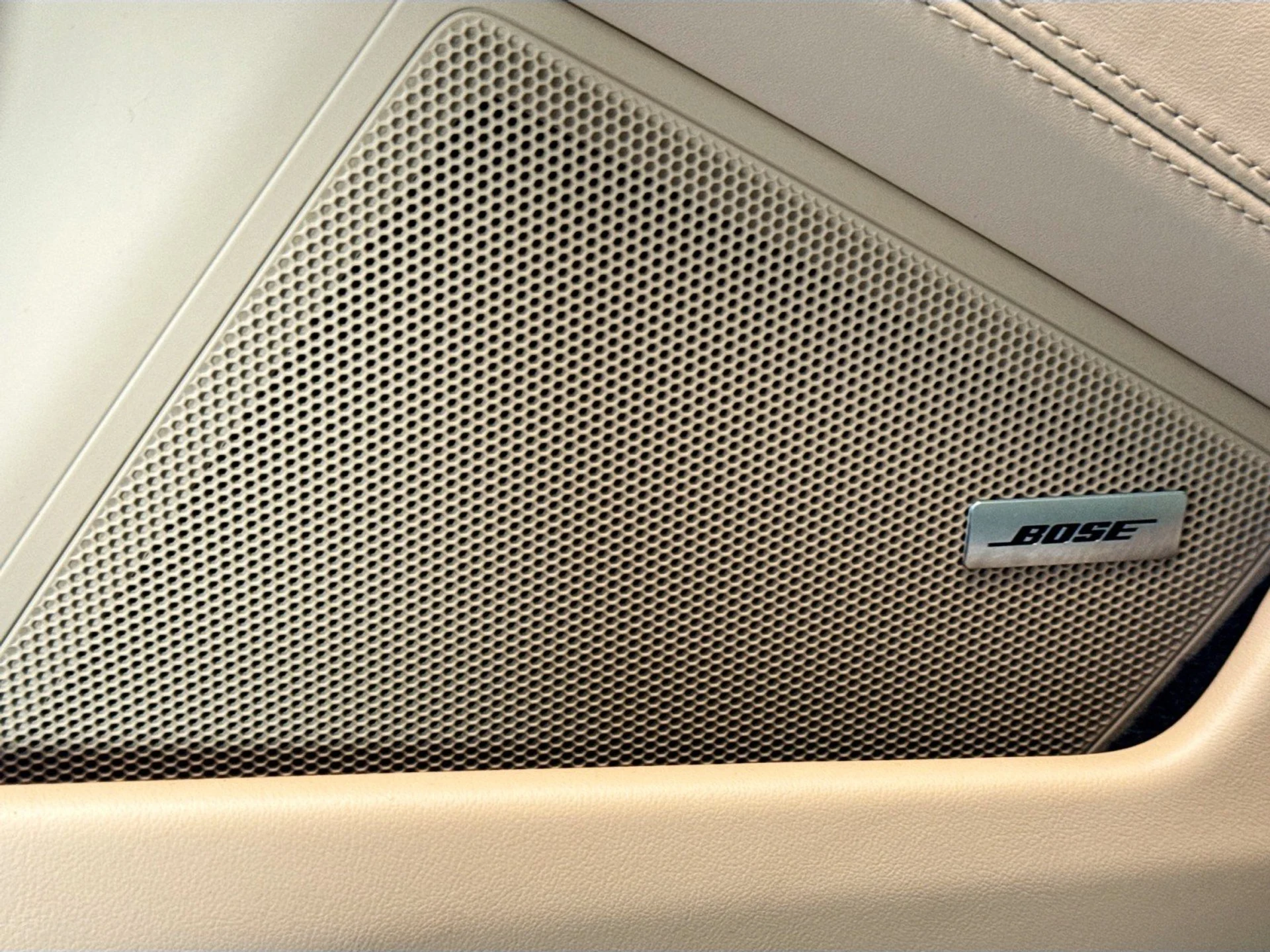 mph011_2553113090_e0627ac12828a0ab95311c5498249fc1_121472a316