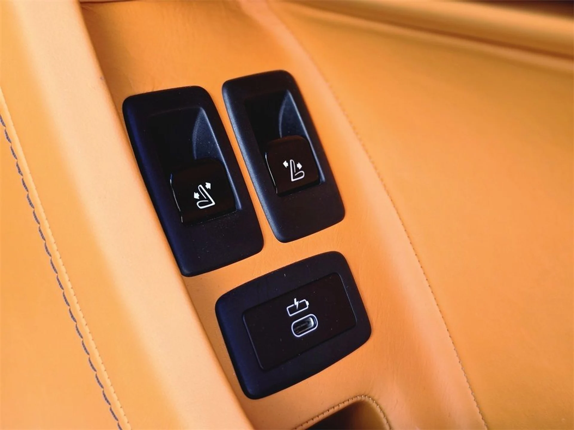 mph011_2554540298_fc75a6e035f06ad1d8cf11a6e8e37748_50cf6c9a41