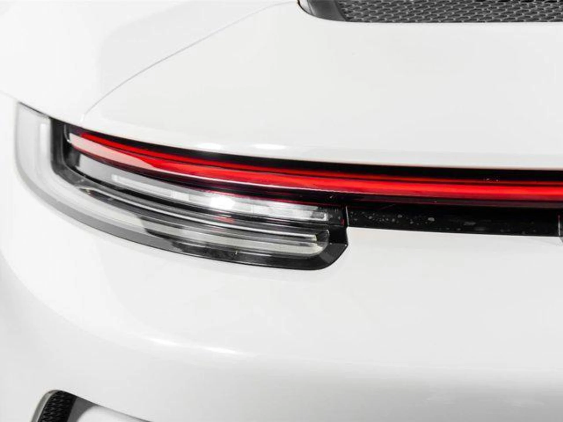 mph011_2554647565_SW_0tu8_JX_00_Wzk_PVMUH_qu_W_b_Gw_A_c385d67487