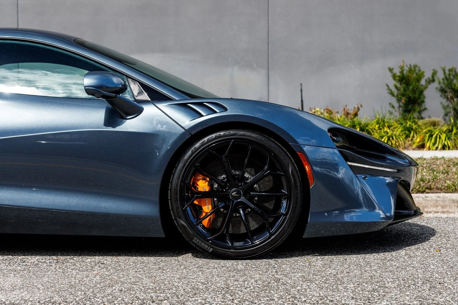 mph011_2559488522_658_p12_l_69bad92718