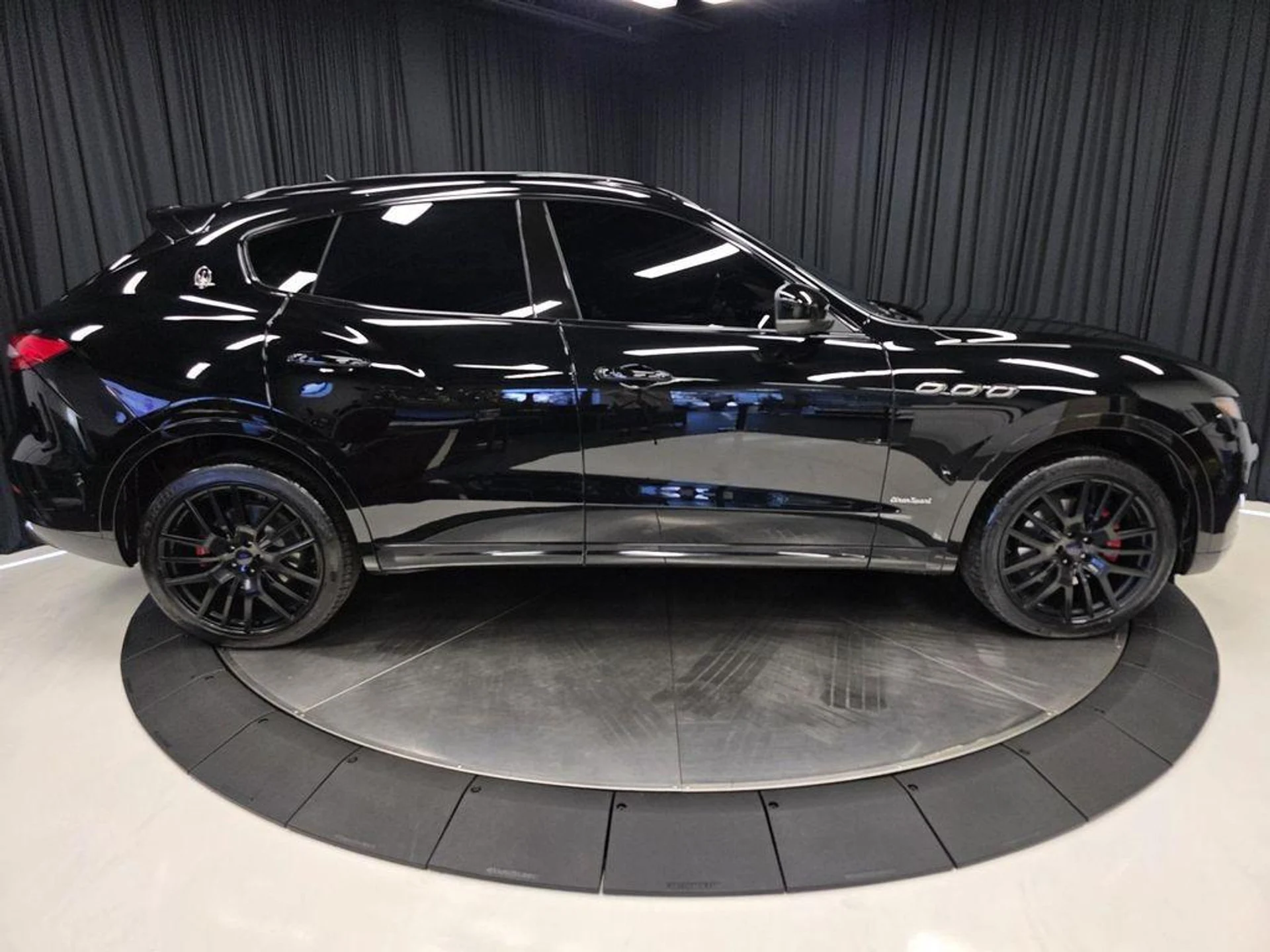 mph011_256695849_U_Ju_F_Tk0_De04_Ewv_Zst_OBGY_Hsc_XRI_94115d8e27