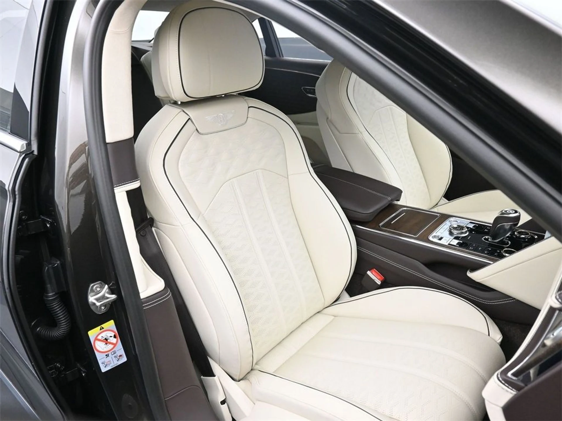 mph011_2573507622_8f4fd2c743c71540af8f6b07436d12bdx_3eb108fb3a