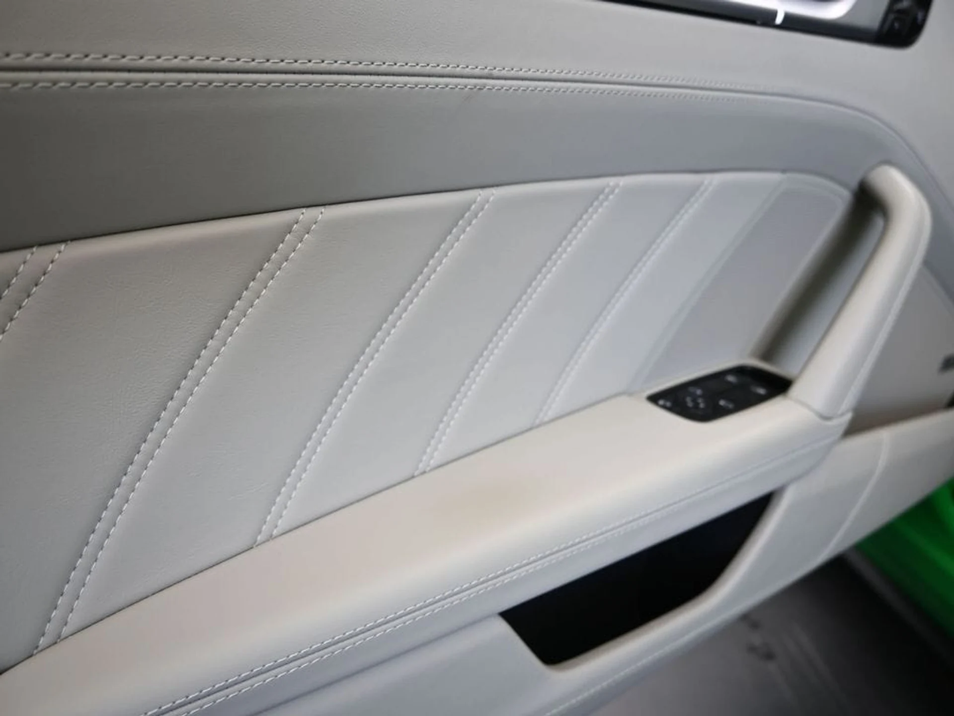 mph011_2577712743_c67d3823a1e7180a9fc19f5c17b5f67dx_3aa8122b64