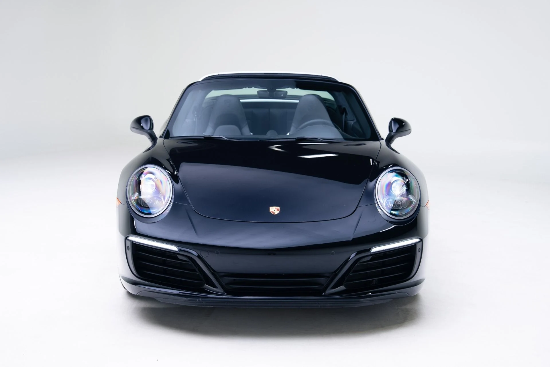 mph011_258526486_Used_2018_Porsche_911_Targa_4_S_1767827932_a9a10cae53