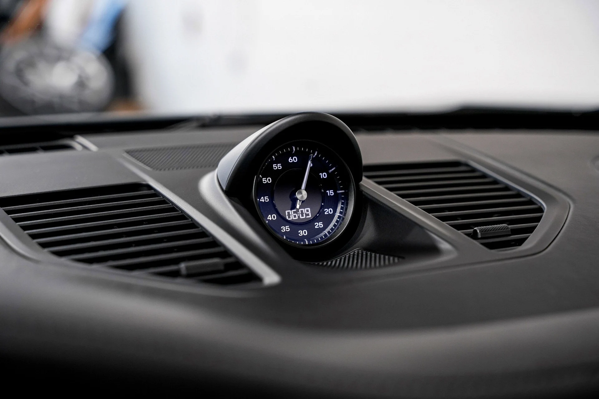 mph011_2585378299_93cc8c1674053ad482a129e7728e91b5x_a8173119ef