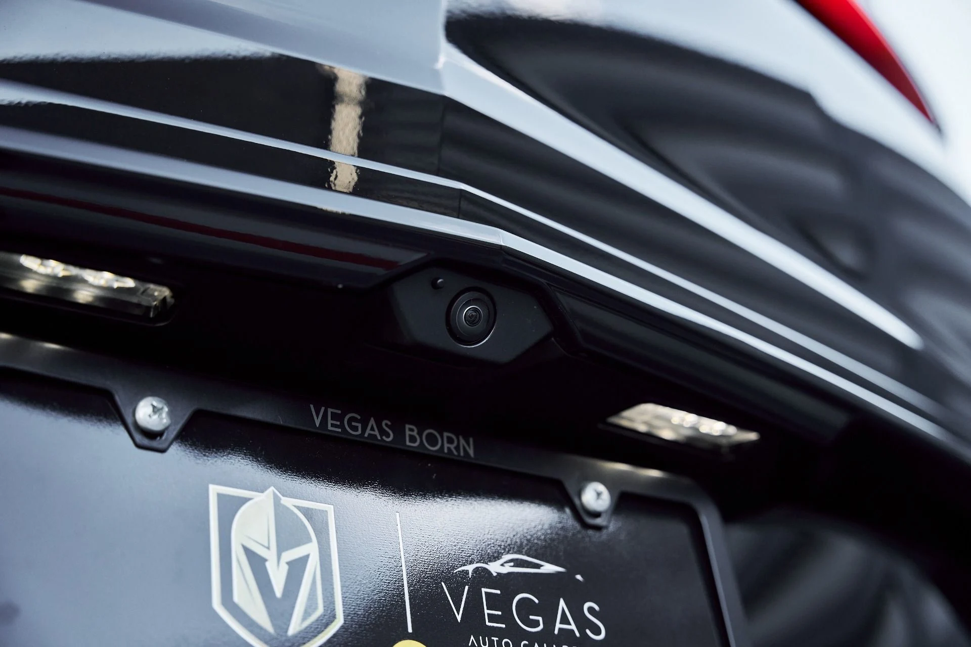 mph011_2585402905_Used_2025_Lamborghini_Urus_SE_1767720833_96e002bc85