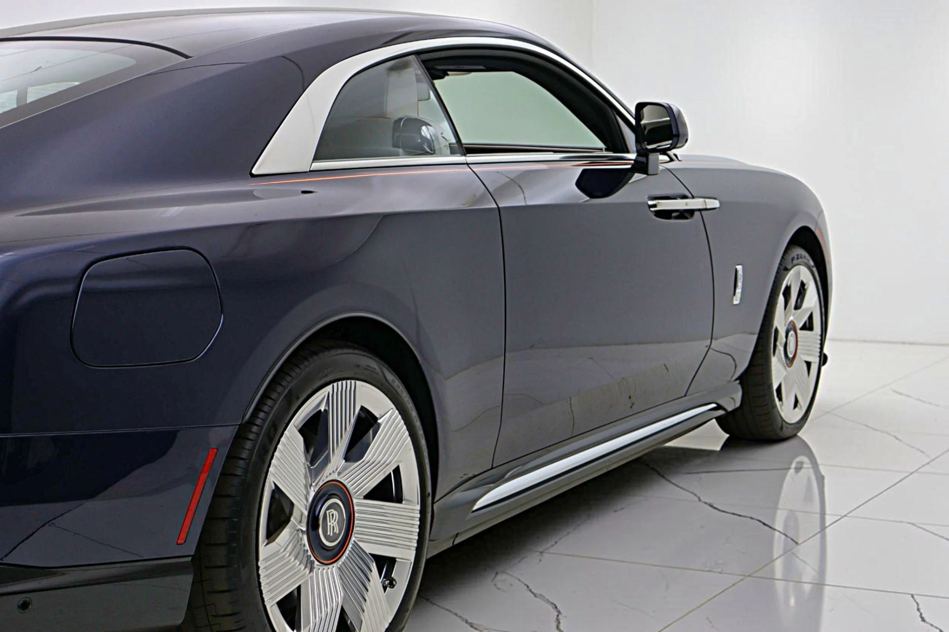 mph011_2603032999_Used_2024_Rolls_Royce_Spectre_df98f49e52