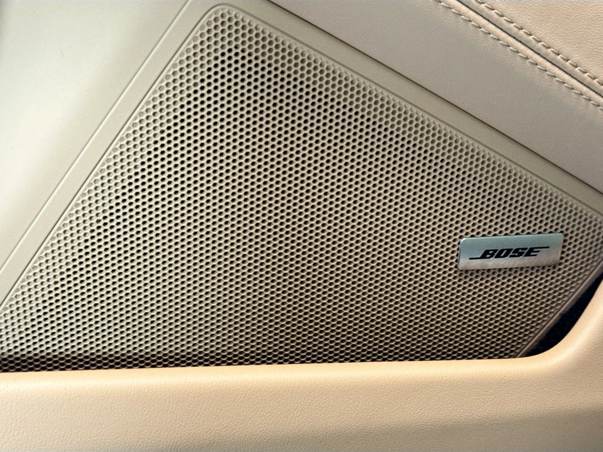 mph011_2605094217_e0627ac12828a0ab95311c5498249fc1_04b78f0cb4