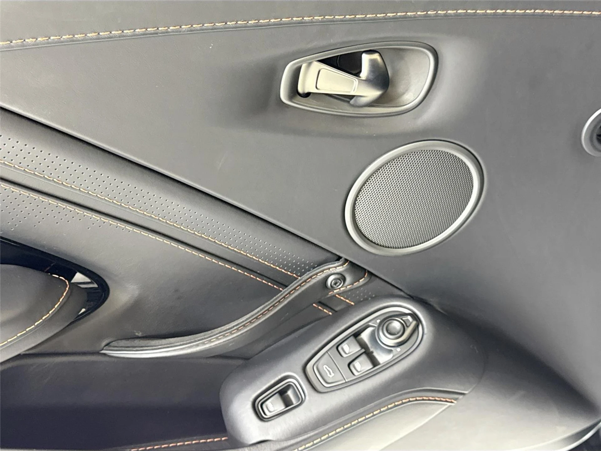 mph011_2621805275_94a9a898e423029f964b1ccfab1b5e0f_23204dd223