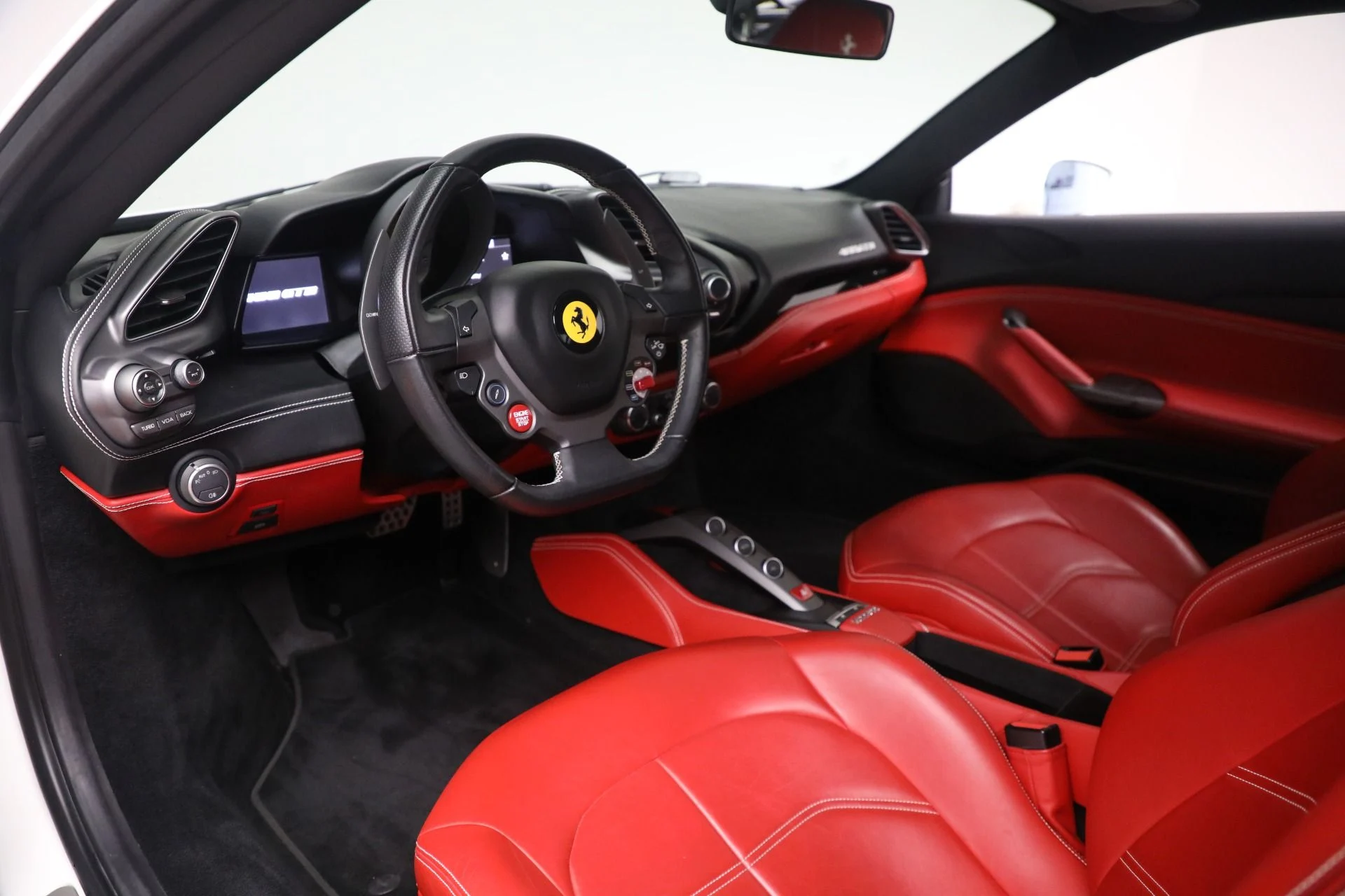 mph011_2632866607_Used_2016_Ferrari_488_GTB_6a0a3f3d86