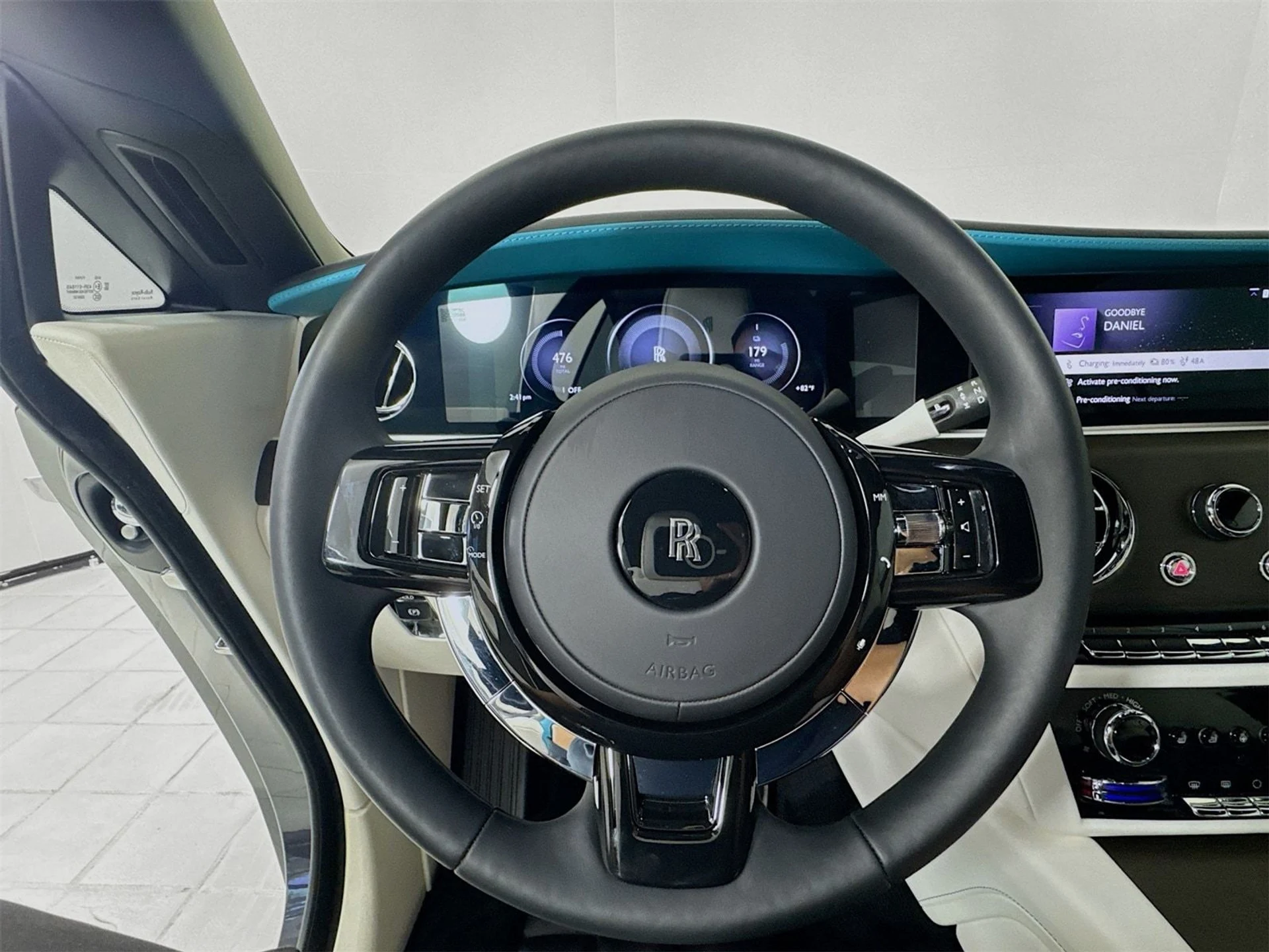 mph011_2636936972_762671065e22cb4a12b5fa69793c02bfx_04d7f5f1e1