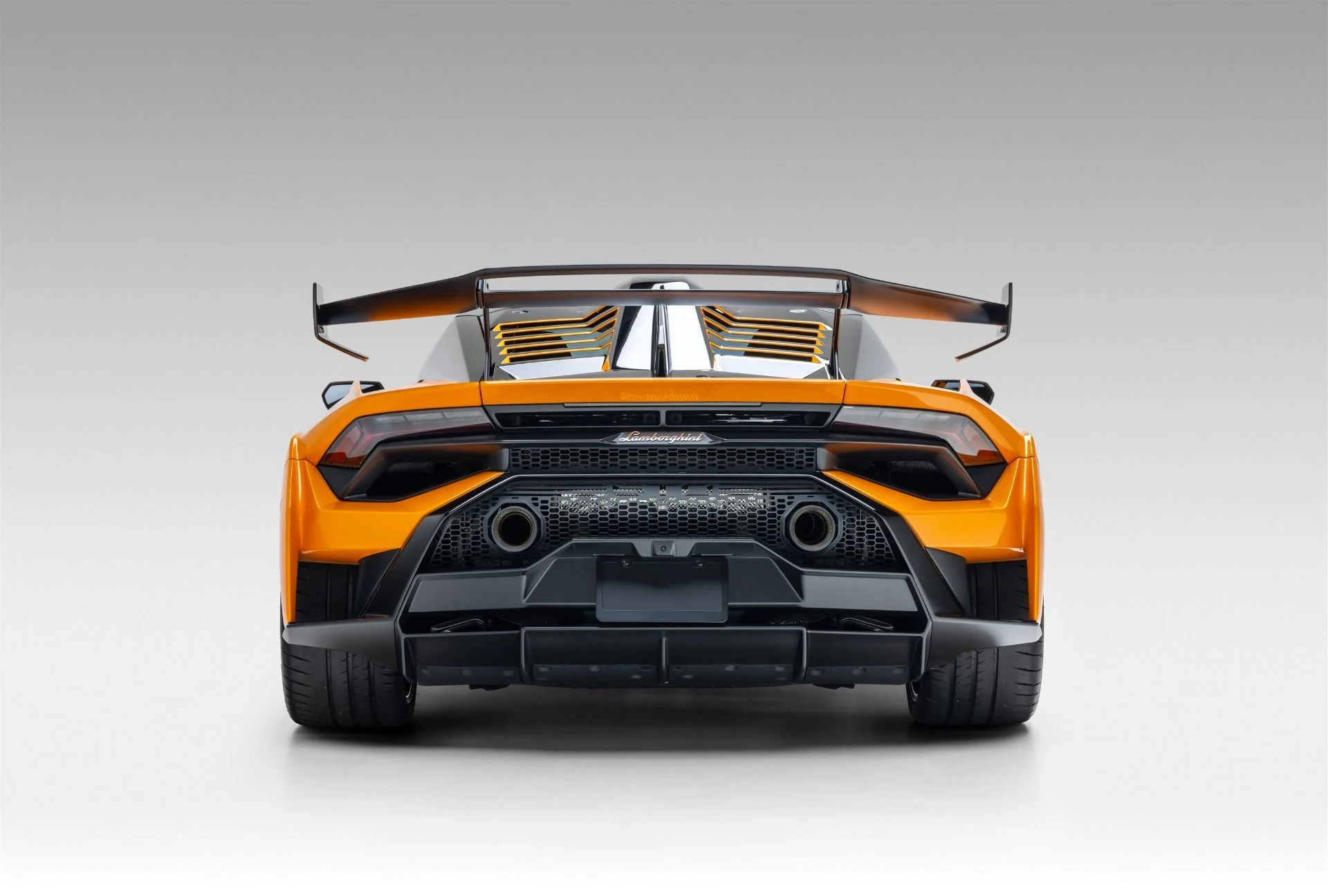 mph011_2638954784_13165_p12_l_c9bb2a82ae