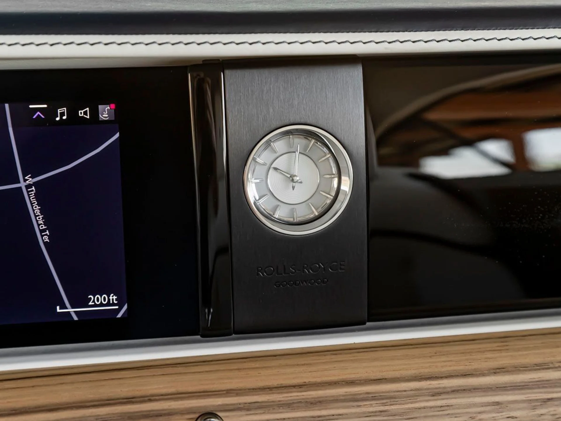 mph011_2639215874_12_5681d42fc0