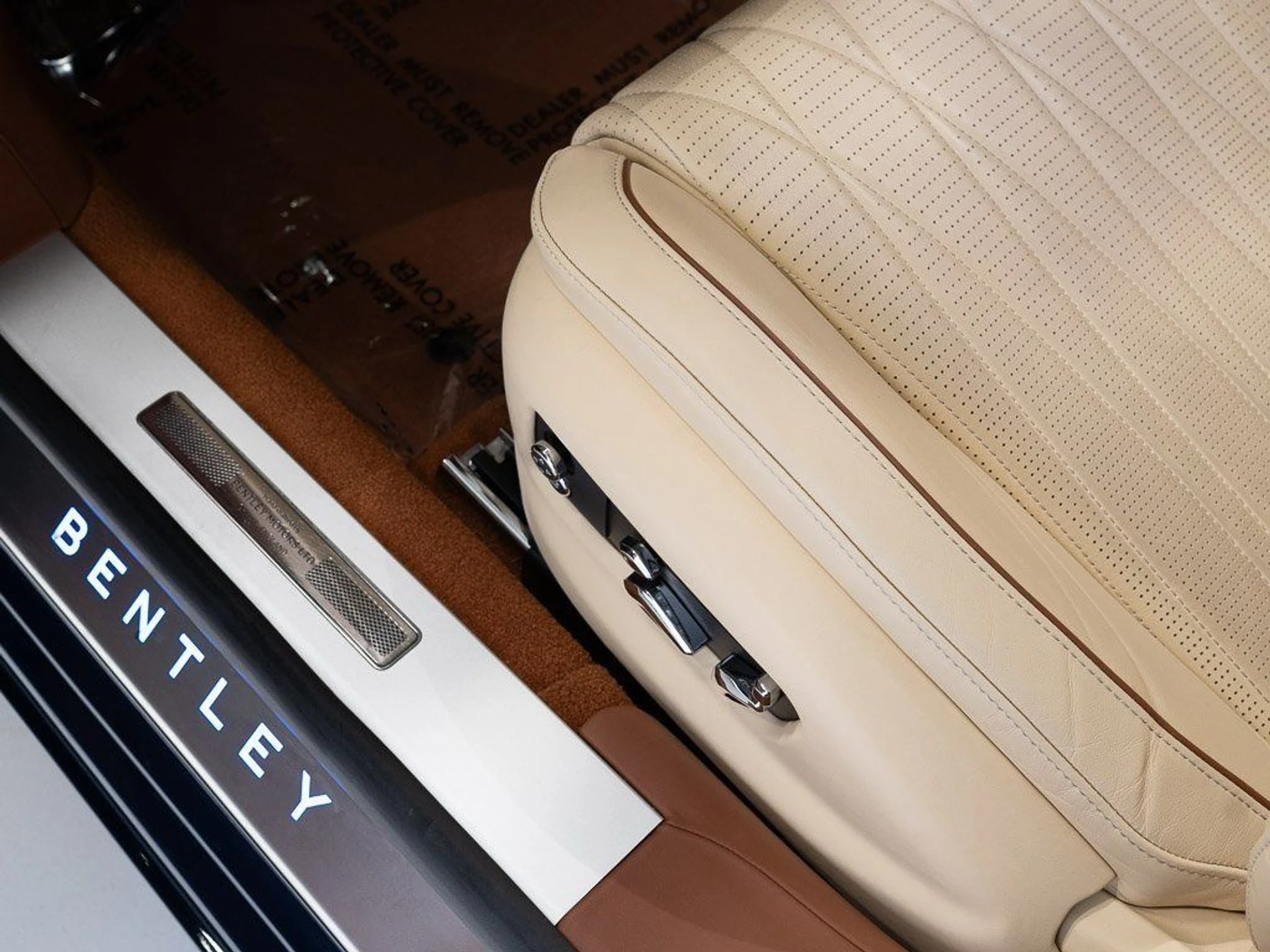 mph011_2641929987_4106bff3bf8ffcd6c904d80742bbb71b_9eaba3c6c8