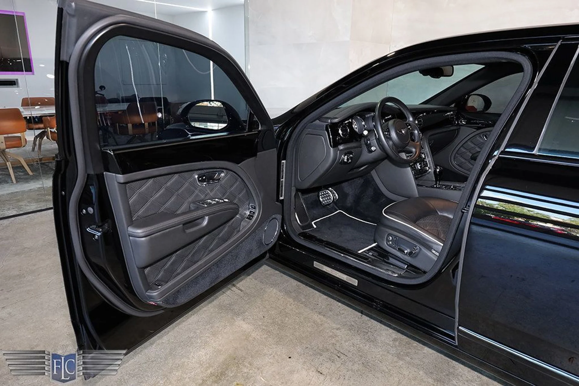 mph011_2642664446_used_2013_bentley_mulsanne_mullinersedan_9689_23023226_12_1024_fb97e5f1ab