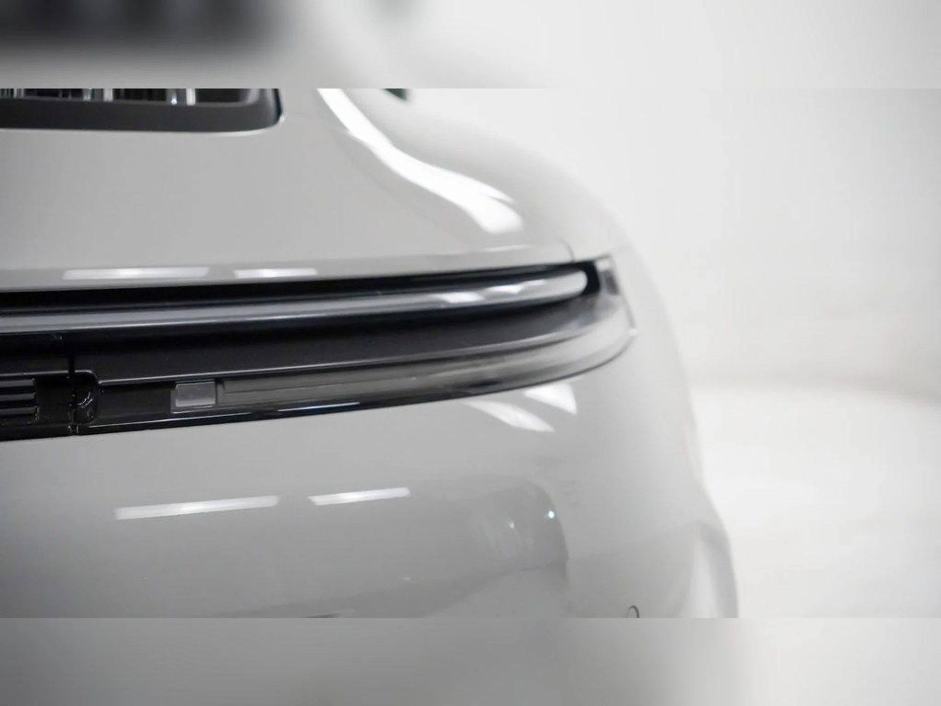 mph011_2646620233_zfji_Nx0pmwd_v1_K_Em2_QHP_0_OW_Xg_68ab59b3c6