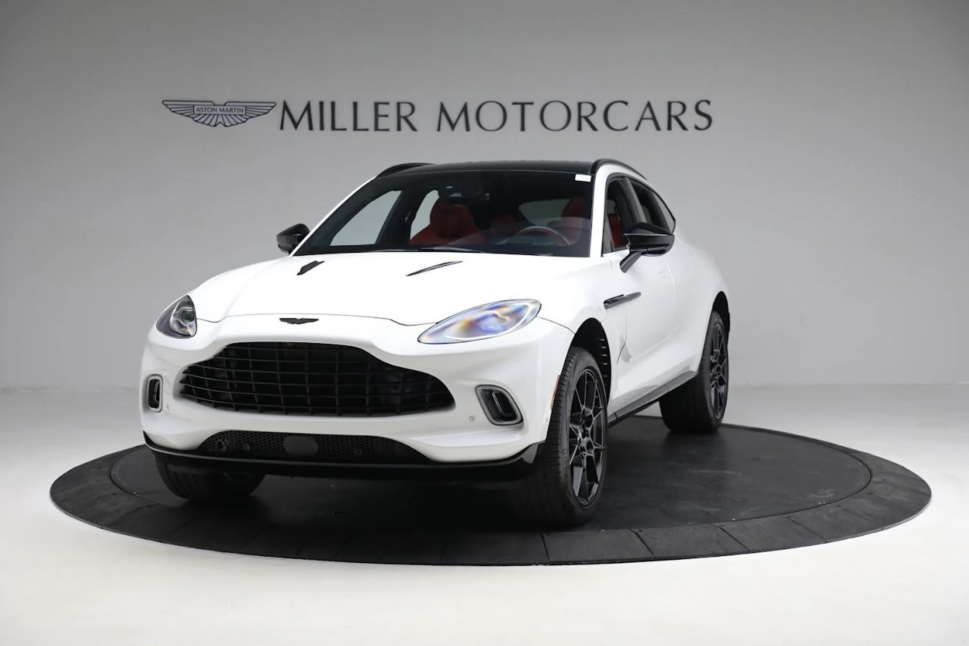 mph011_2648067514_Used_2021_Aston_Martin_DBX_1785417745_e9bd54ec82
