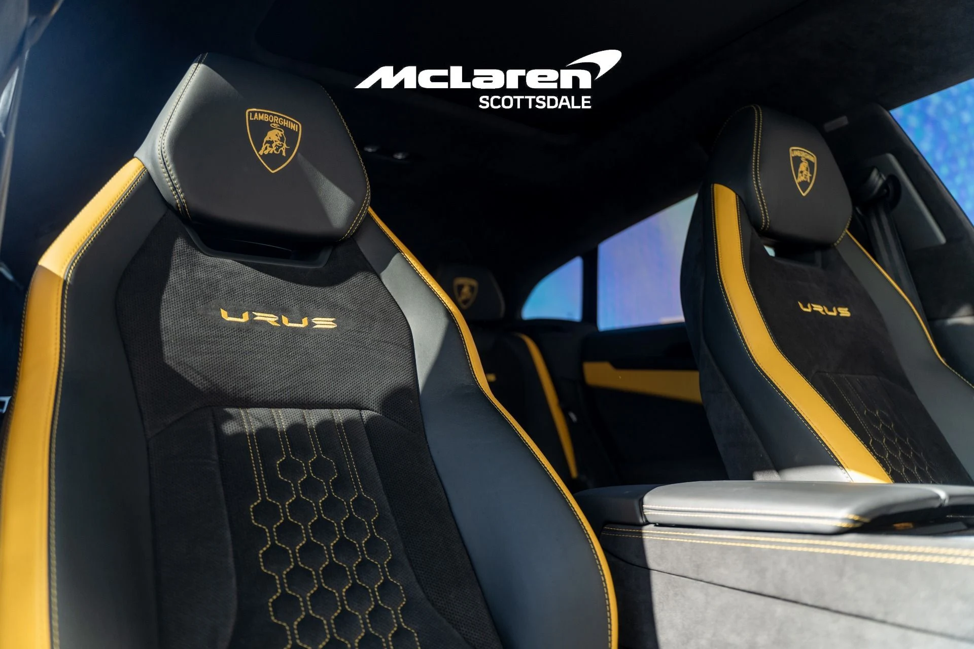 mph011_2648627737_Used_2023_LAMBORGHINI_URUS_S_1774894850_1619a2b6b1