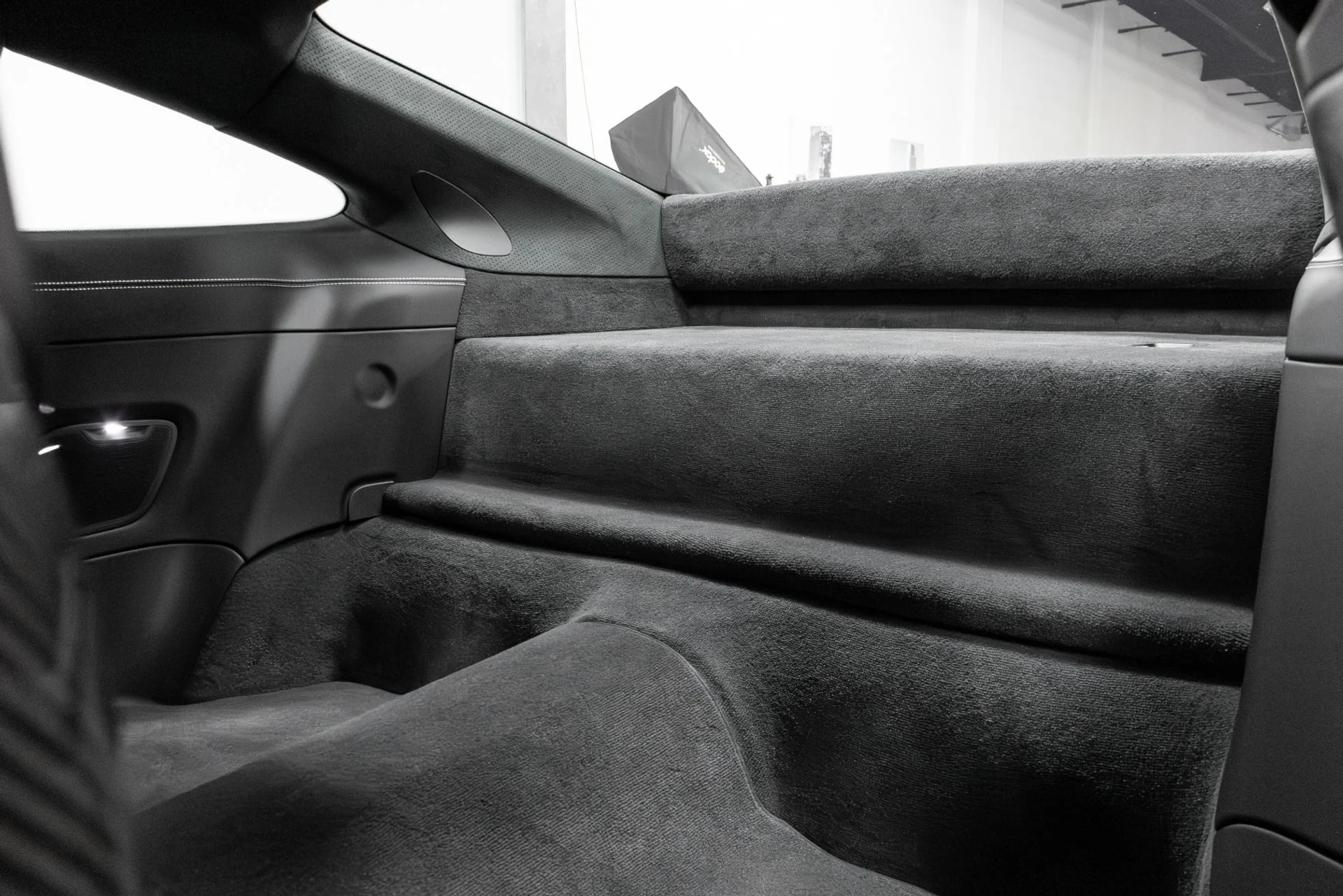 mph011_2649307080_Used_2024_Porsche_911_GT_3_Touring_1770958788_48c75be091