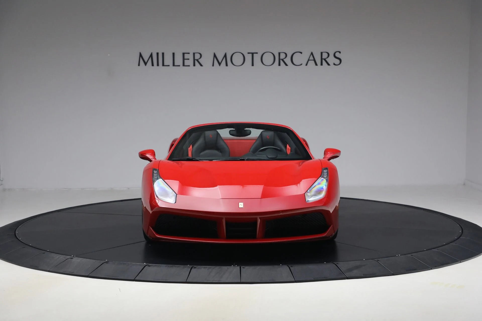 mph011_2649395003_Used_2019_Ferrari_488_Spider_1792598381_73ca61d7f4