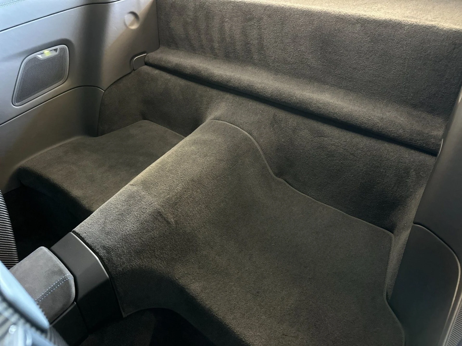 mph011_2650003695_c738efc6f8b8a89b039bc6c6eaddc159_23fbb9657d