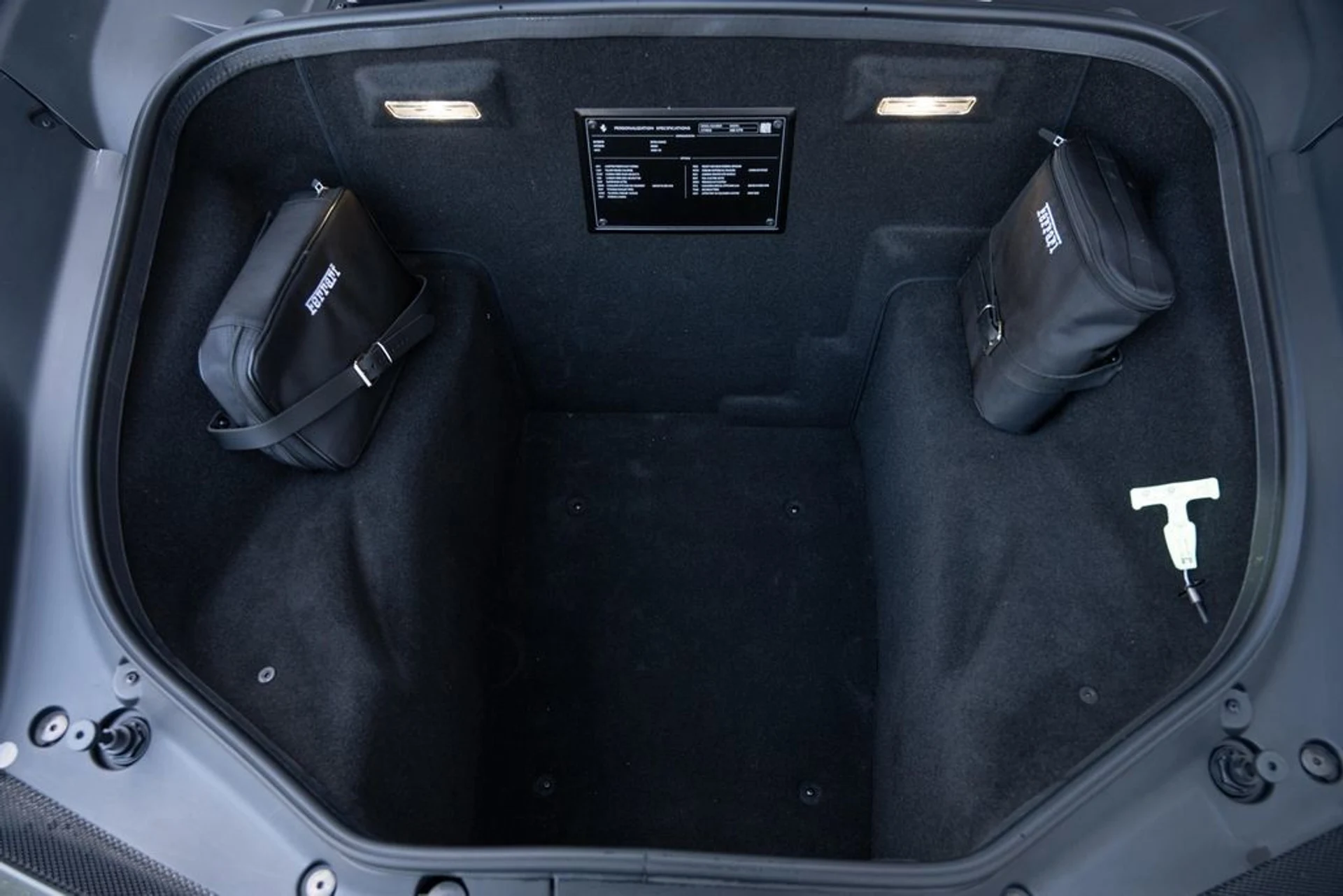 mph011_265068868_29a2afd92bba461d8967721392a3cd85_eb6eb7a993