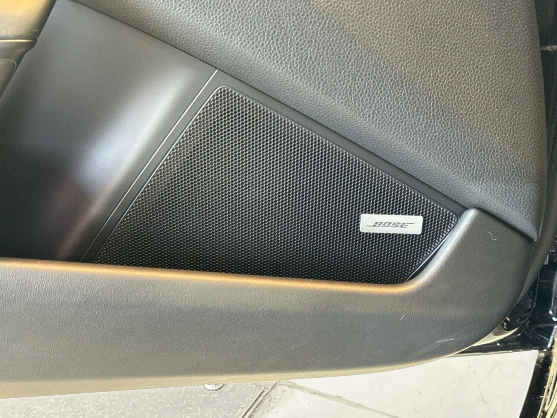 mph011_2651113472_c601ee98adc7f81cecd8364934e0d5eb_c35d1015ee