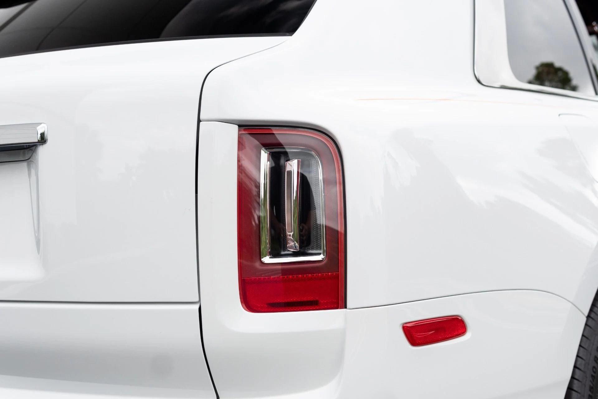 mph011_2651661663_Used_2023_Rolls_Royce_Cullinan_1766776442_6692346c13