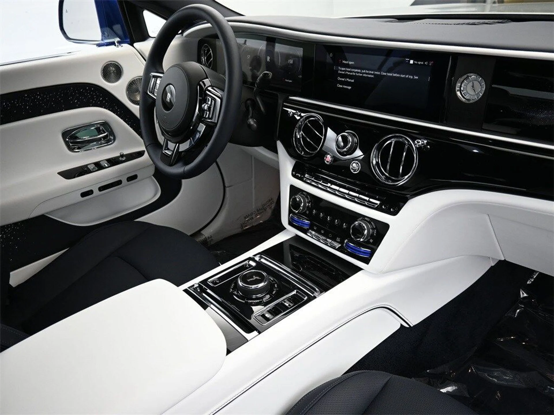 mph011_2657434237_4cd4b683f1e57bbc46538a1138e10c67x_e51684eef8