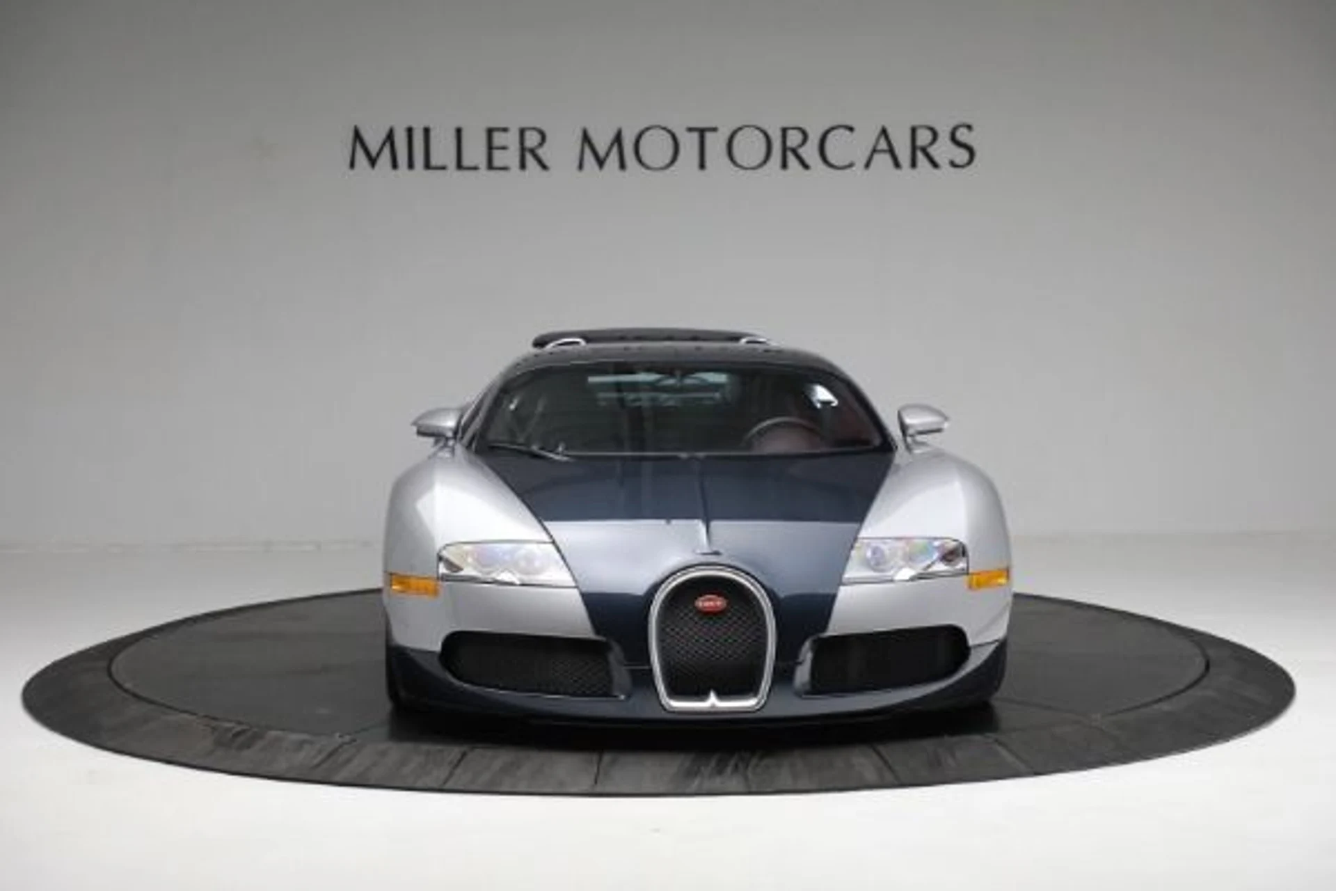mph011_2657698546_Used_2006_Bugatti_Veyron_164_f13627f80b