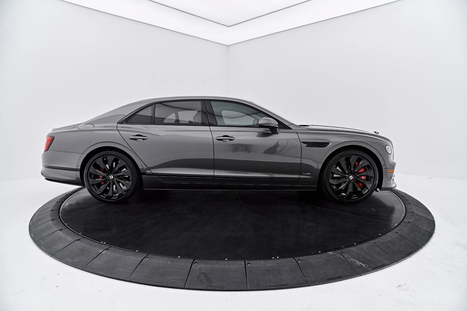 mph011_2680598691_Used_2022_Bentley_Flying_Spur_W12_1786226155_09b7d2d488