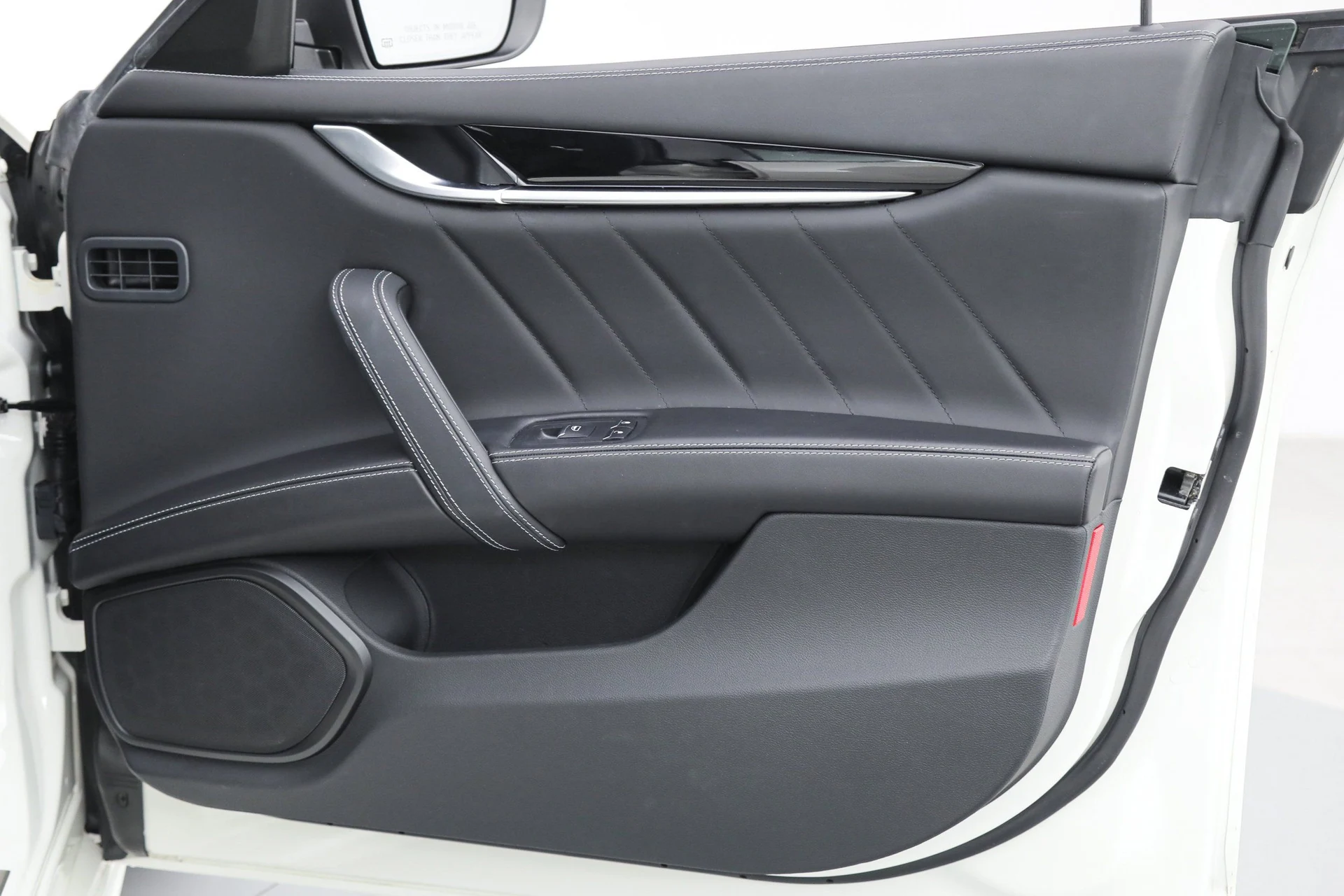 mph011_2681005969_3d301605f21d40a95e31856c4cc4552d_40c5f10064