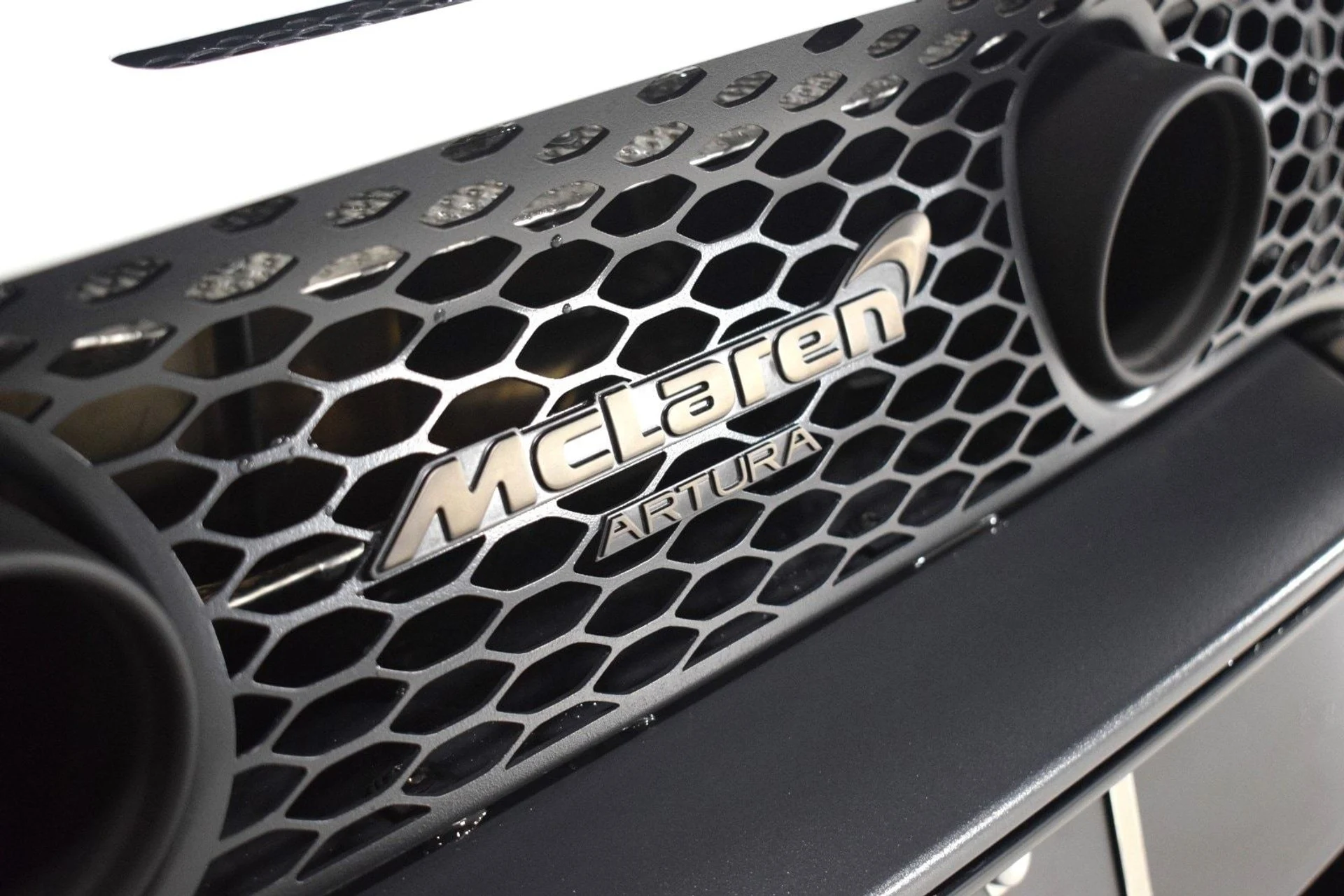 mph011_2683373937_97b1323f9c65ef0f77214bf0584c3c2bx_6c9f912392