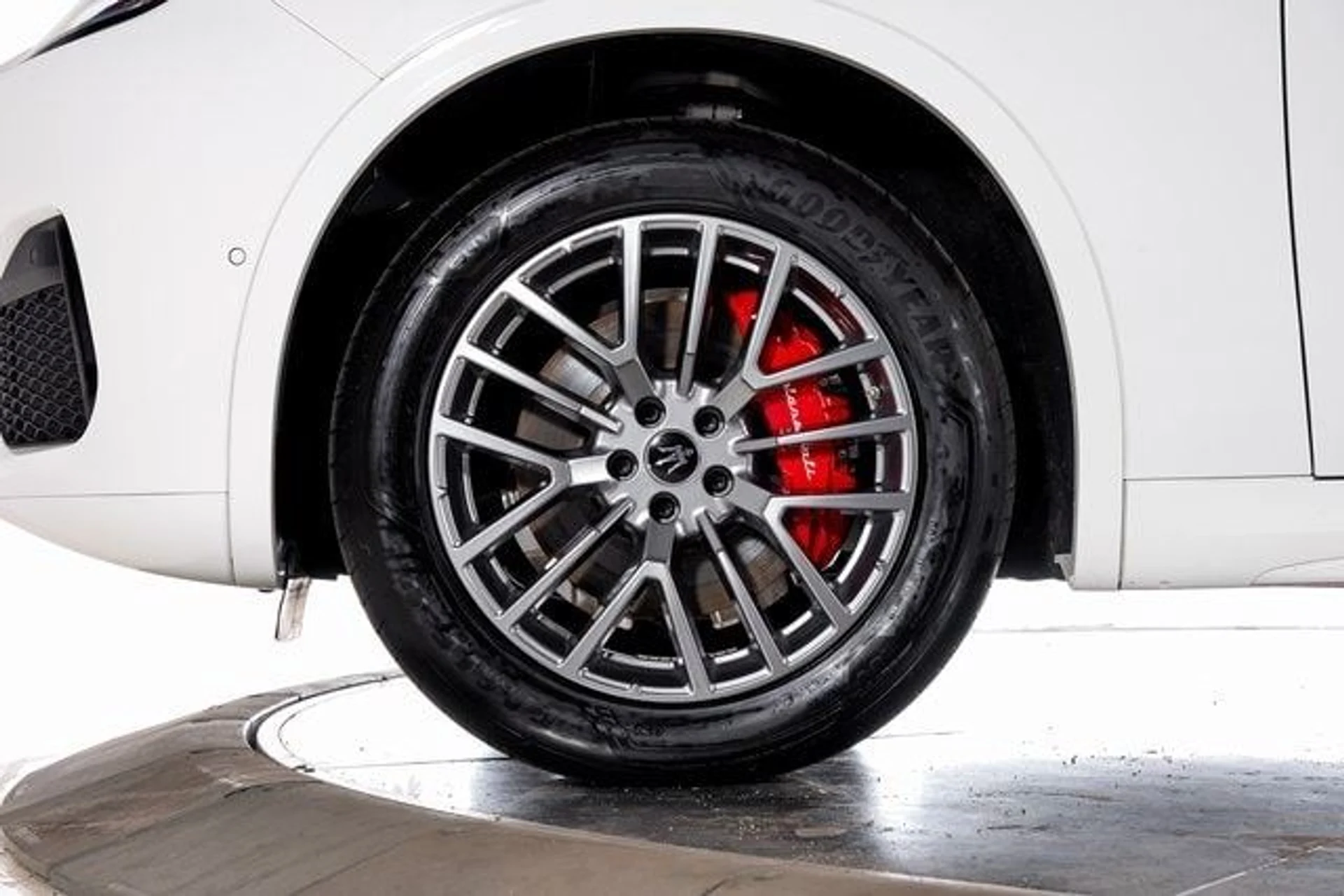 mph011_2683508245_27707d327195fdb322a2041d768ccd2ax_53291ed428