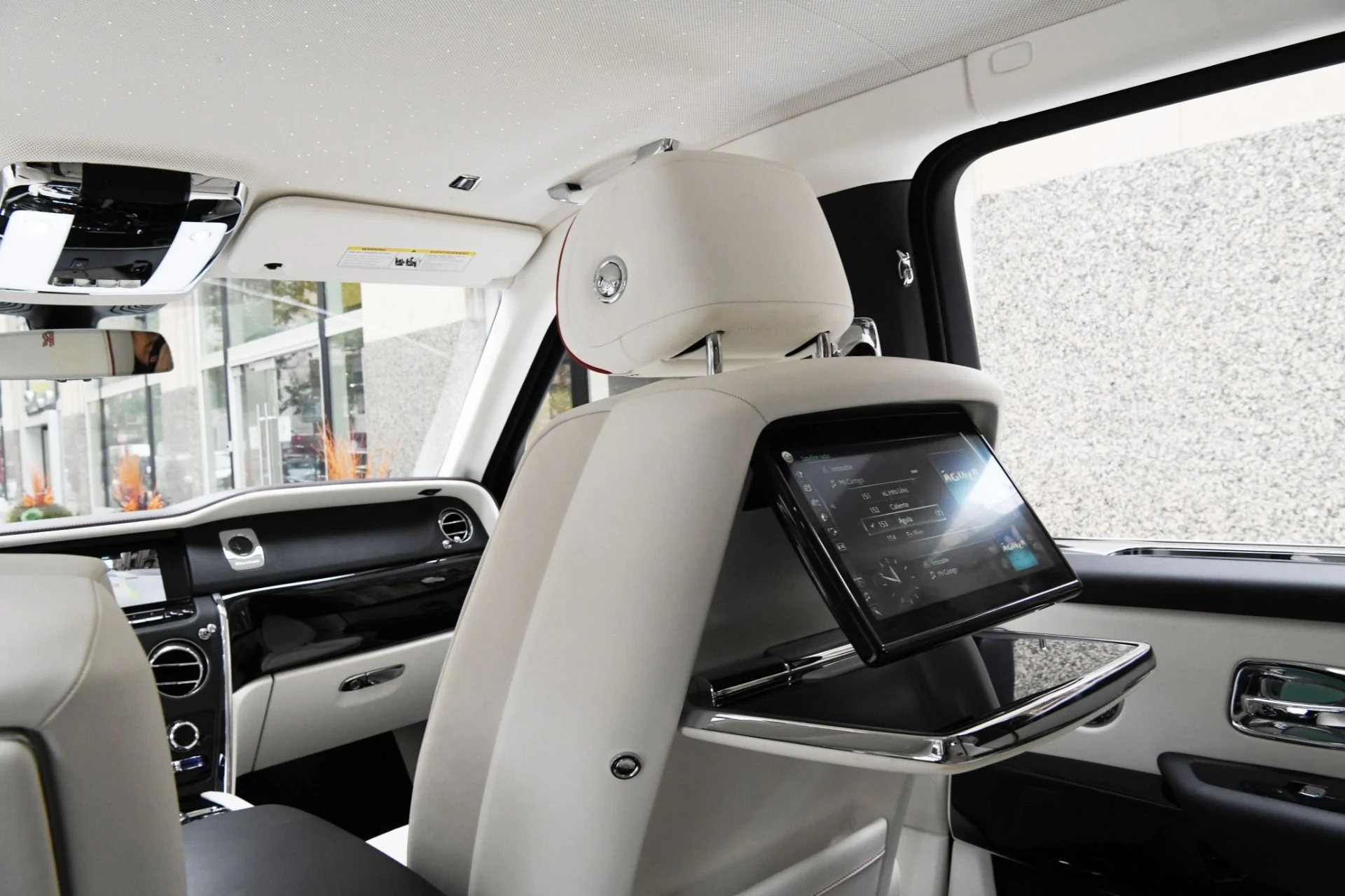 mph011_2686624681_10633_p13_l_bbaa67e4e8