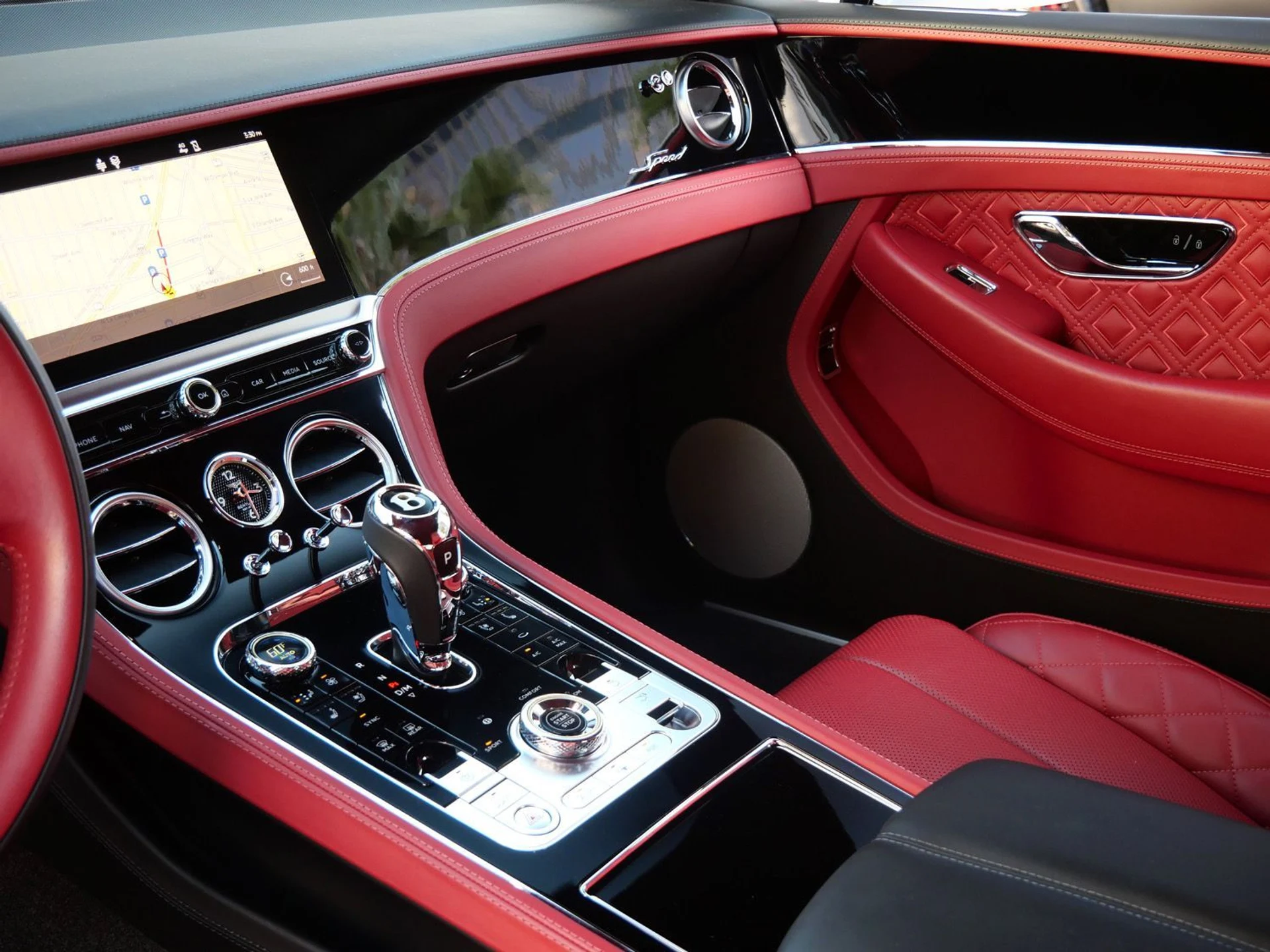 mph011_2688046462_40d63344d444dd2ba3283d0cf83e6952x_2eb384a8ce